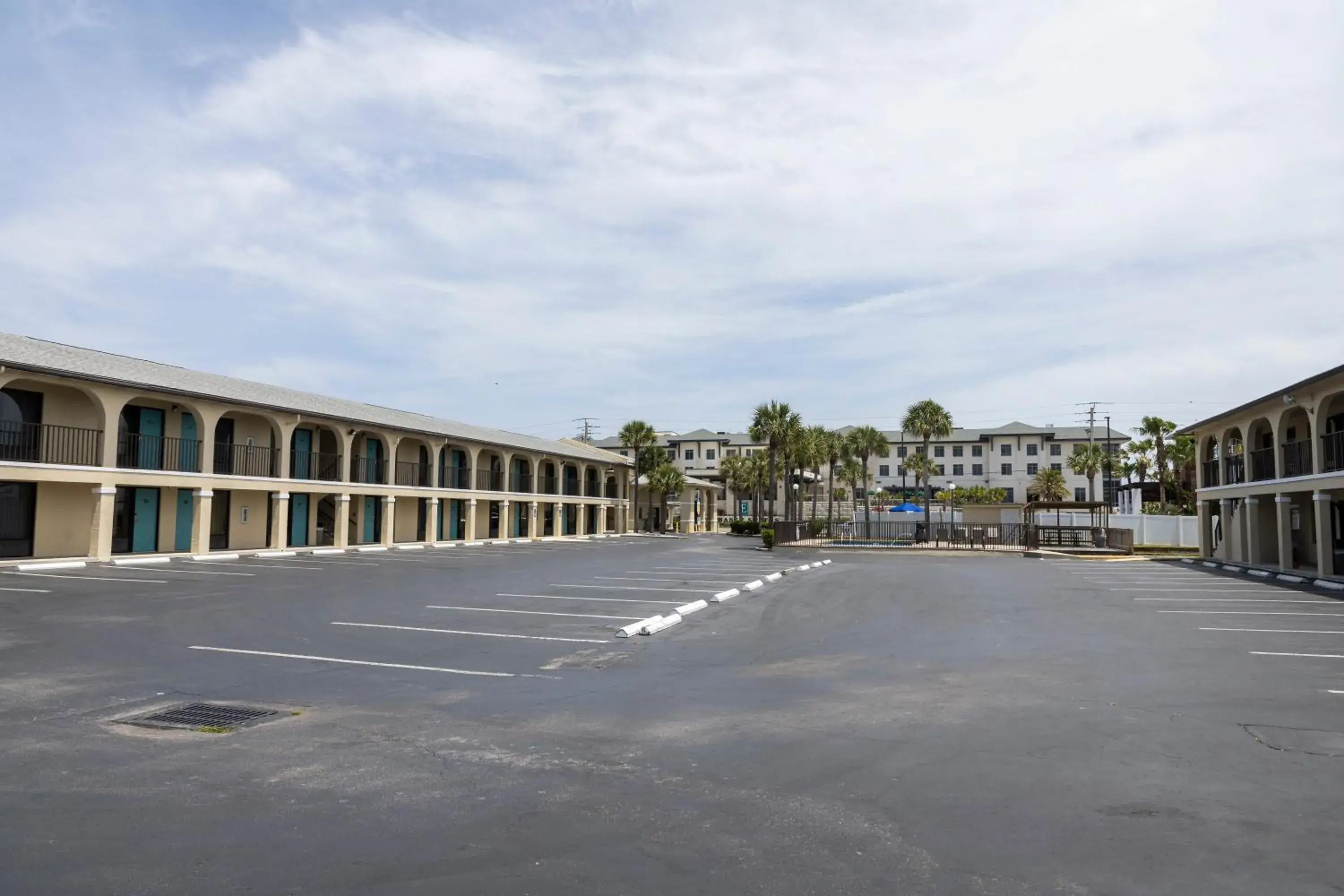 Property building in Ocean Breeze Inn Property building in Ocean Breeze Inn