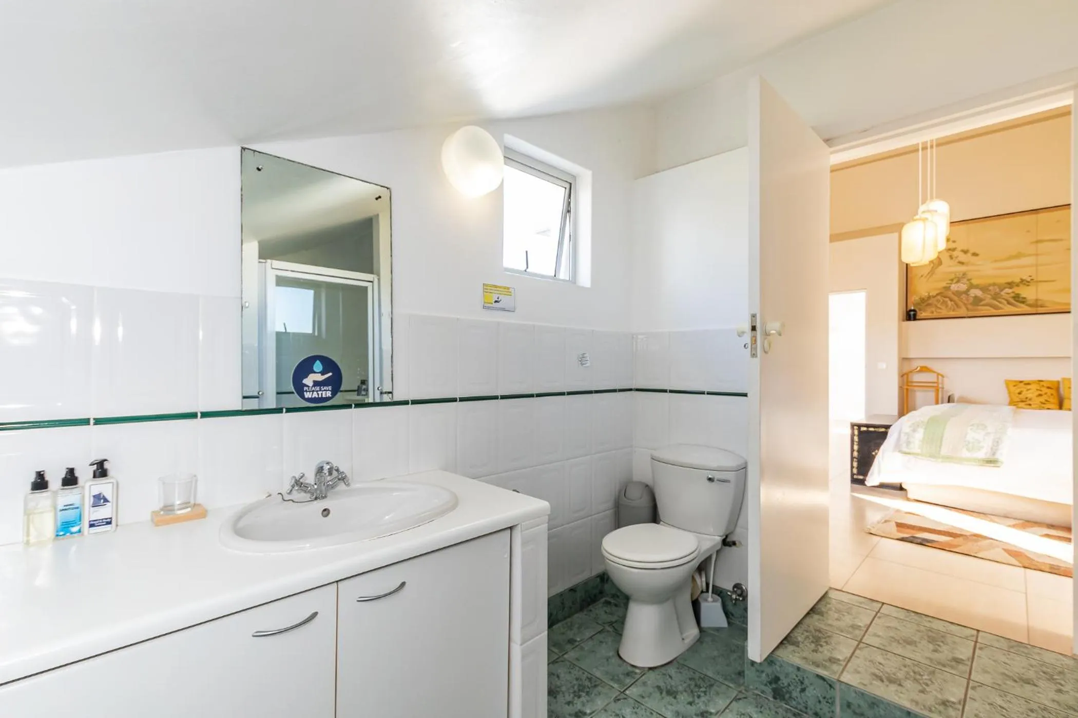 Admiralty Bed & Breakfast