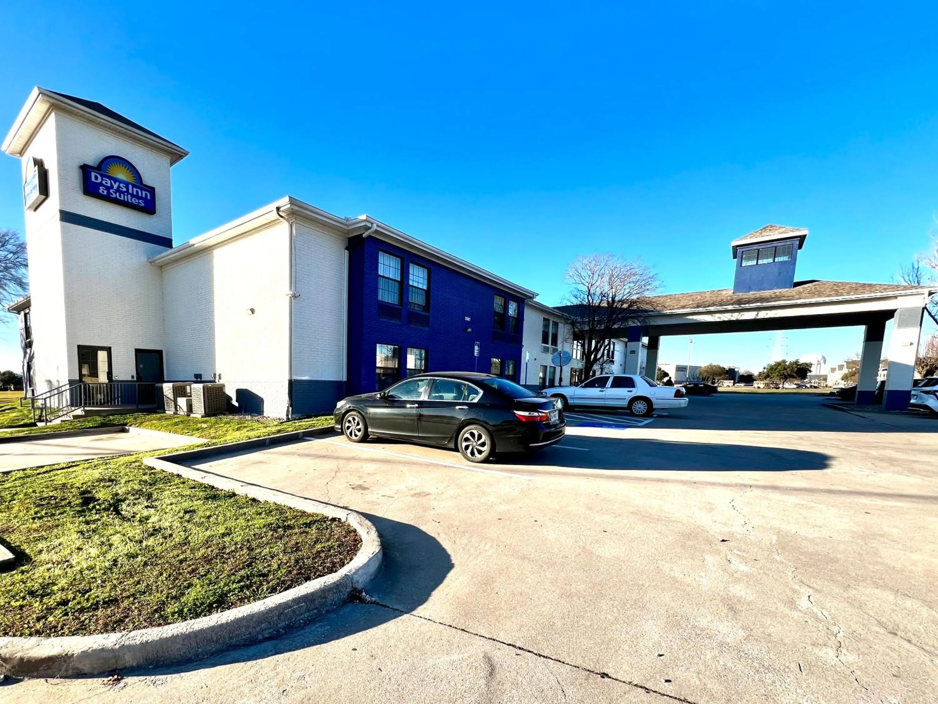 Property building in Days Inn by Wyndham Dallas Plano