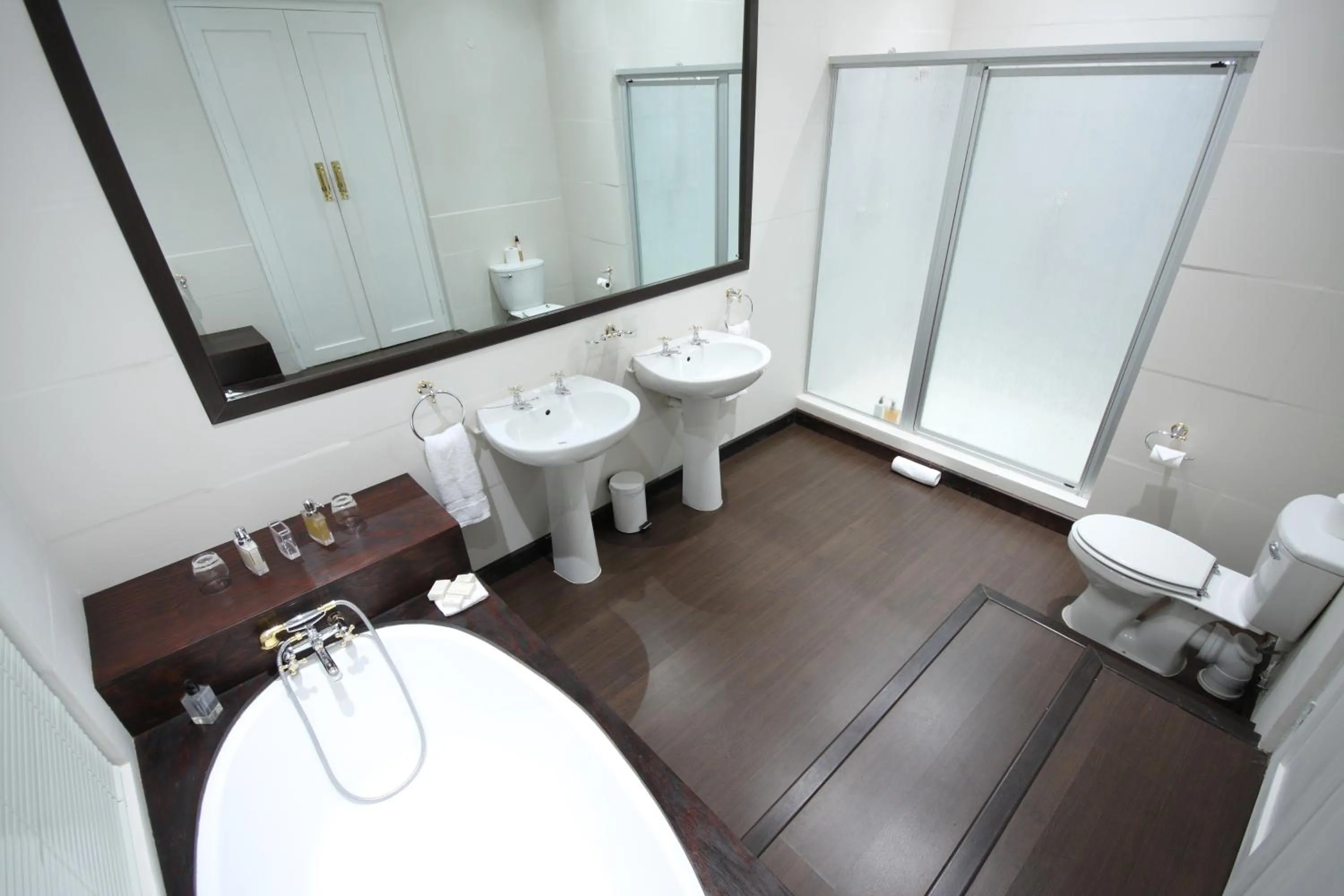 Bathroom in Dundi Lodge