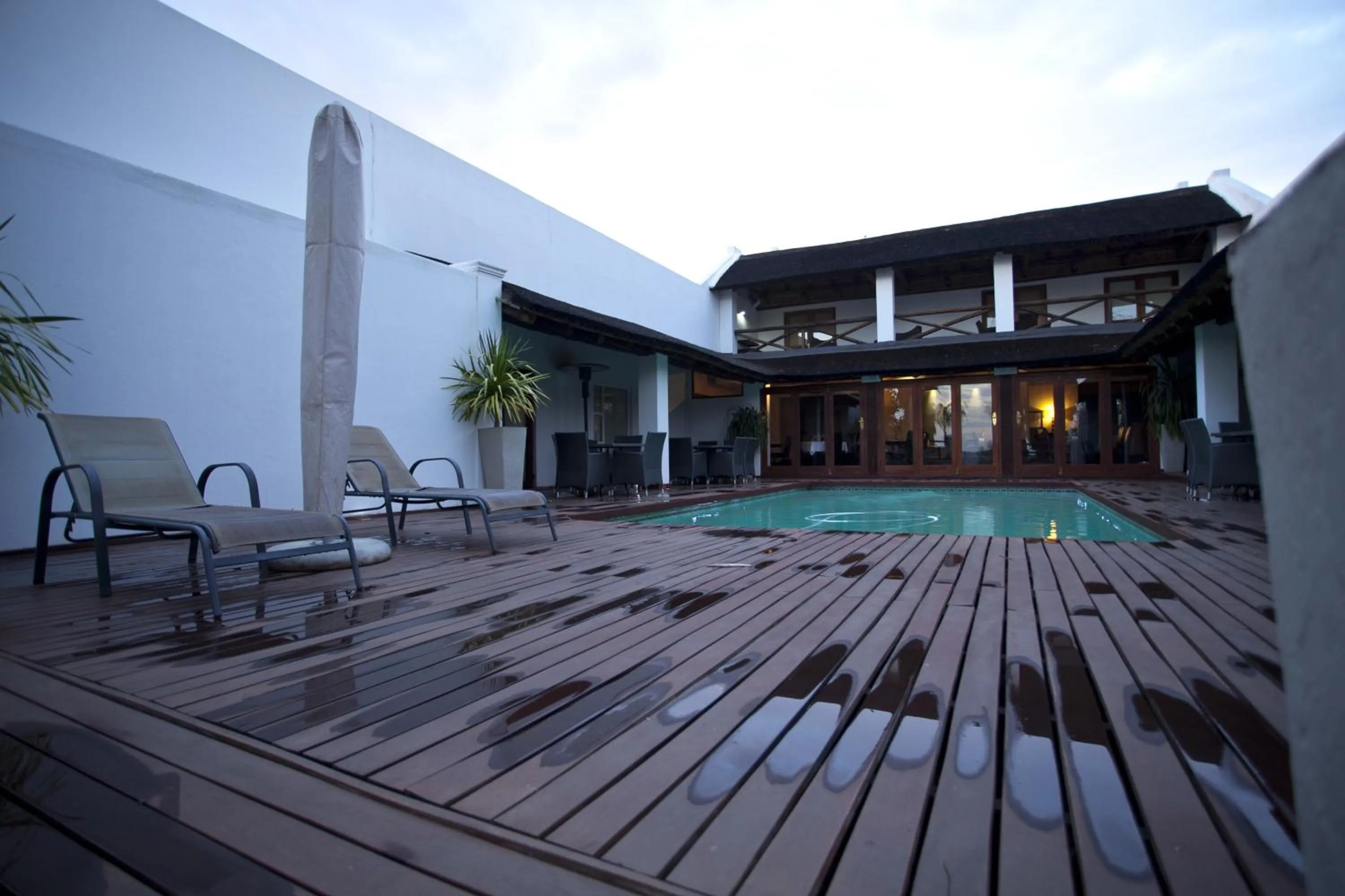 Swimming pool in Dundi Lodge