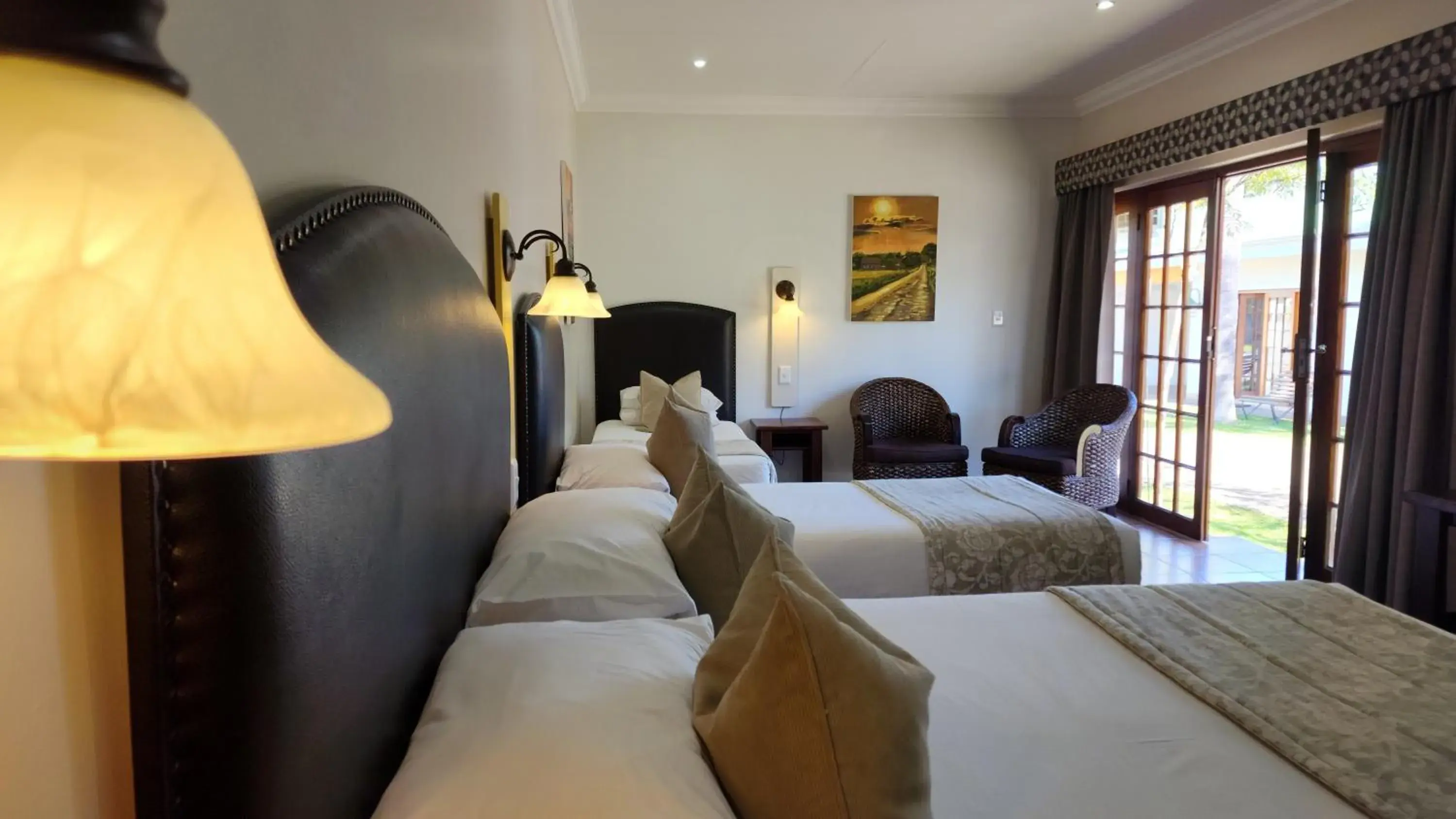 Luxury Family Room - single occupancy in Shonalanga Lodge Luxury Family Room - single occupancy in Shonalanga Lodge