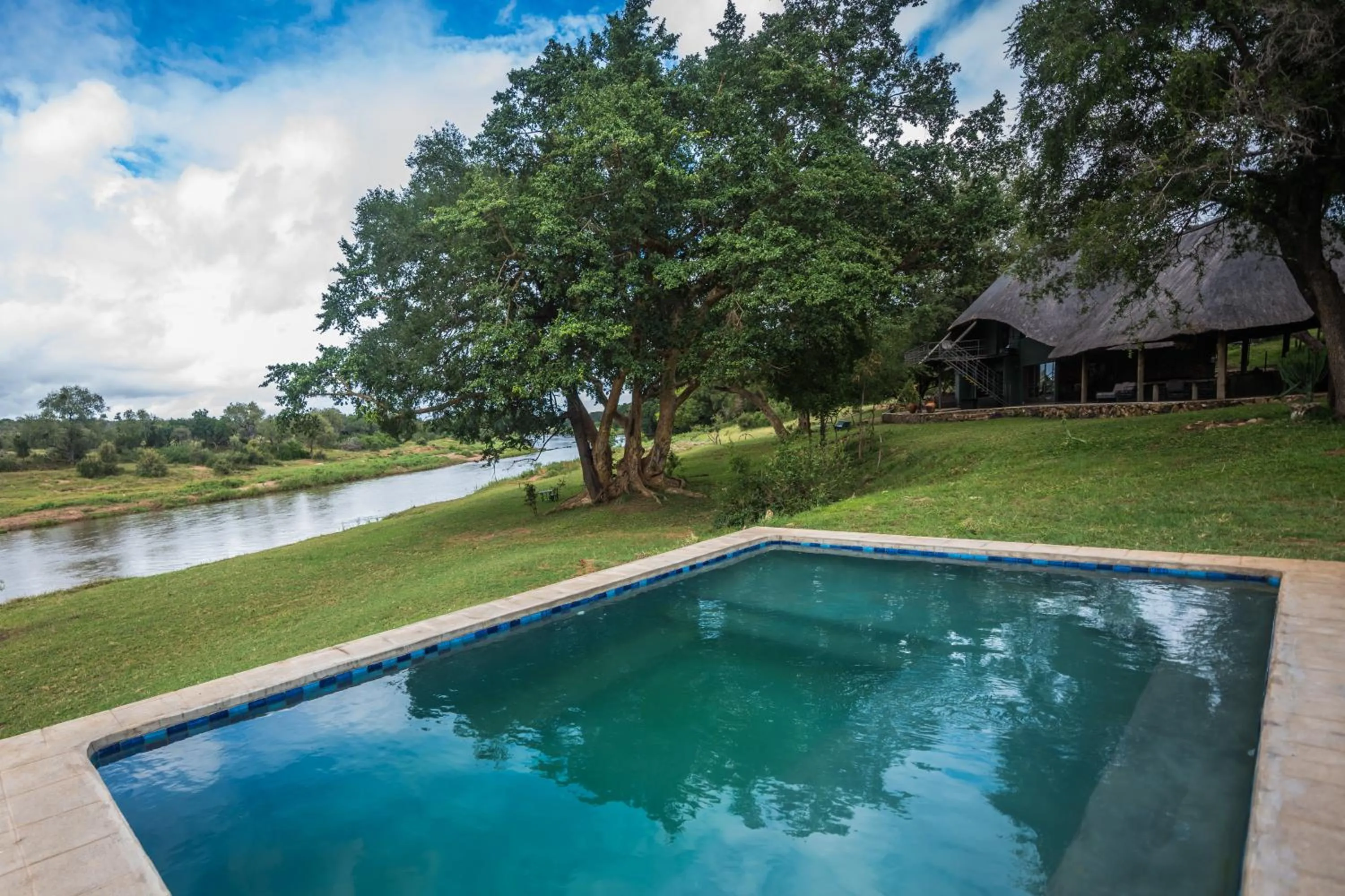 Property building in Maninghi Lodge