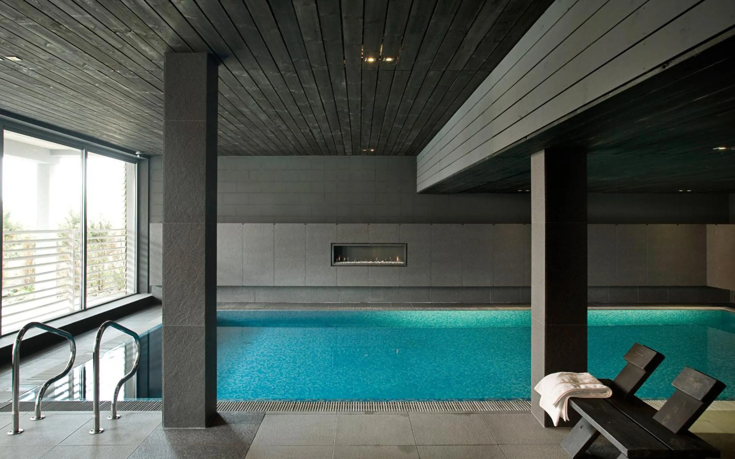 Swimming pool in Galery69