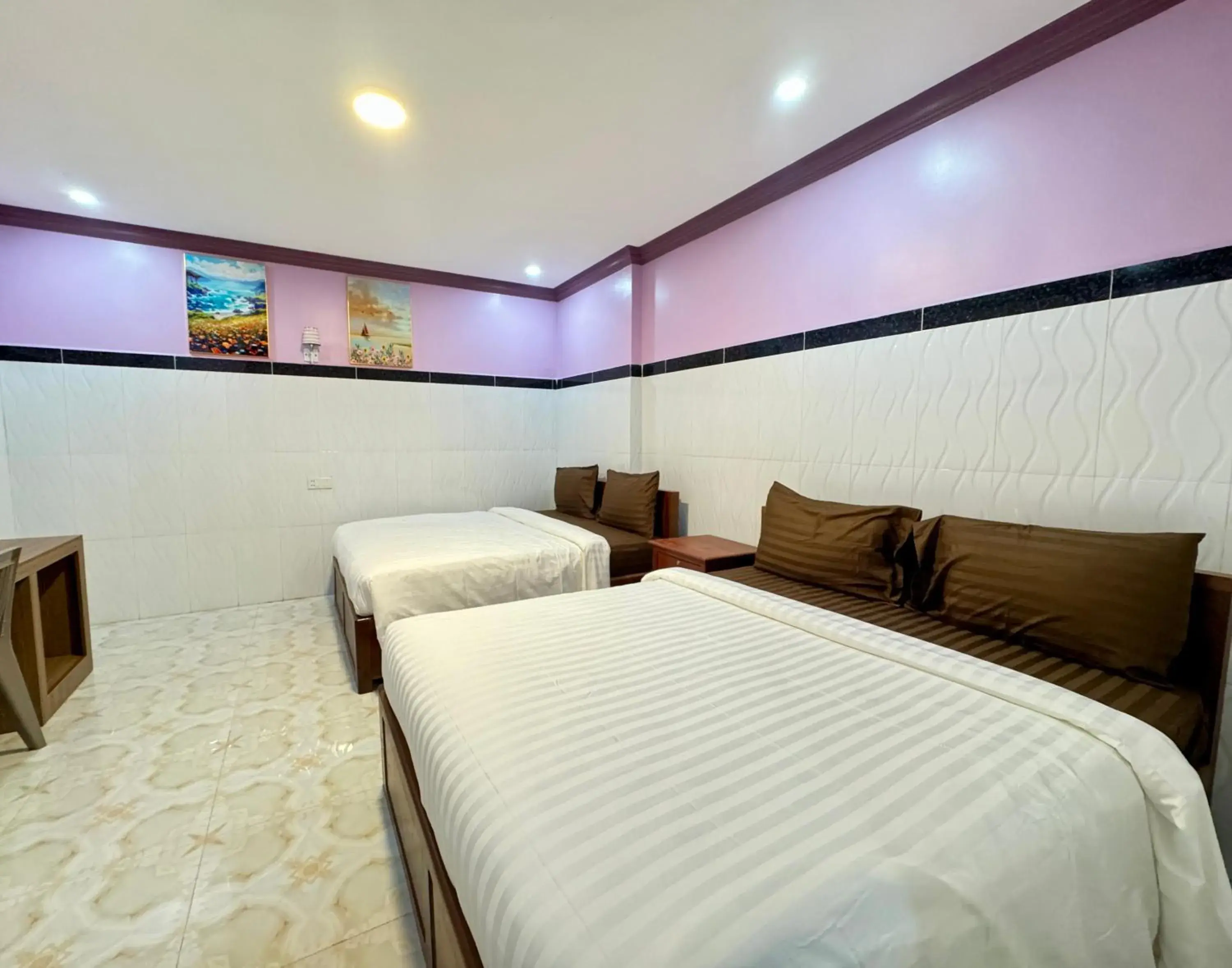 Photo of the whole room, Bed in The Cozy Corner-Budget Hotel Photo of the whole room, Bed in The Cozy Corner-Budget Hotel