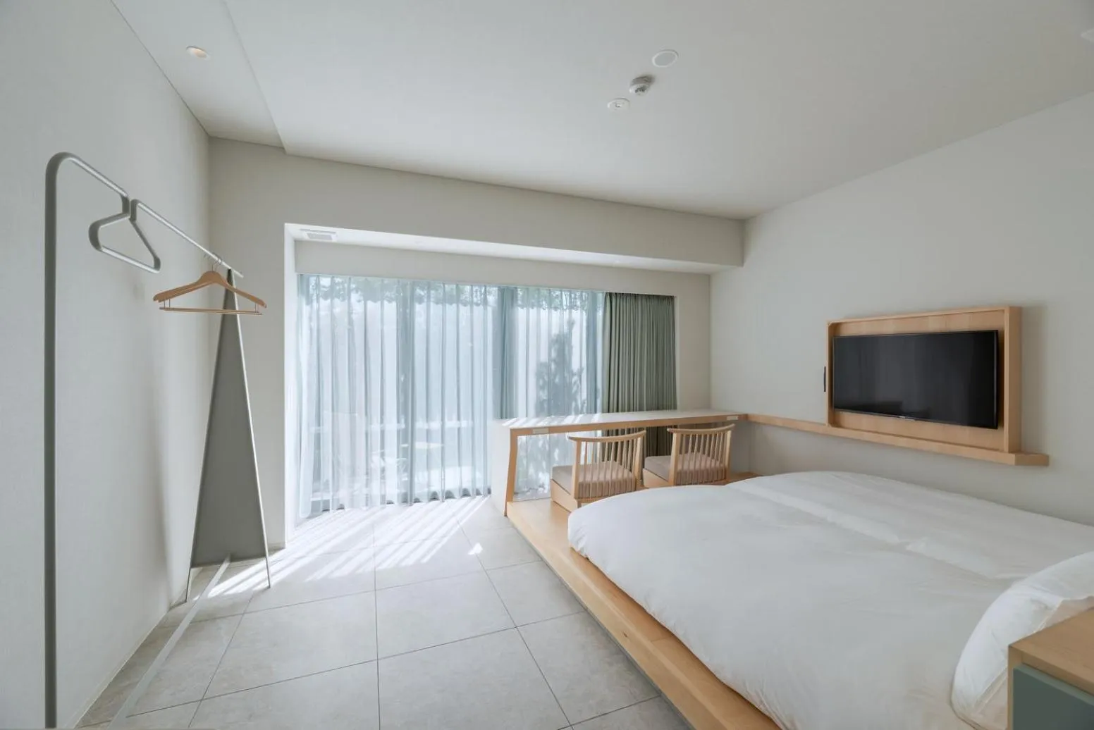 Photo of the whole room, Bed in ITOMACHI Hotel 0