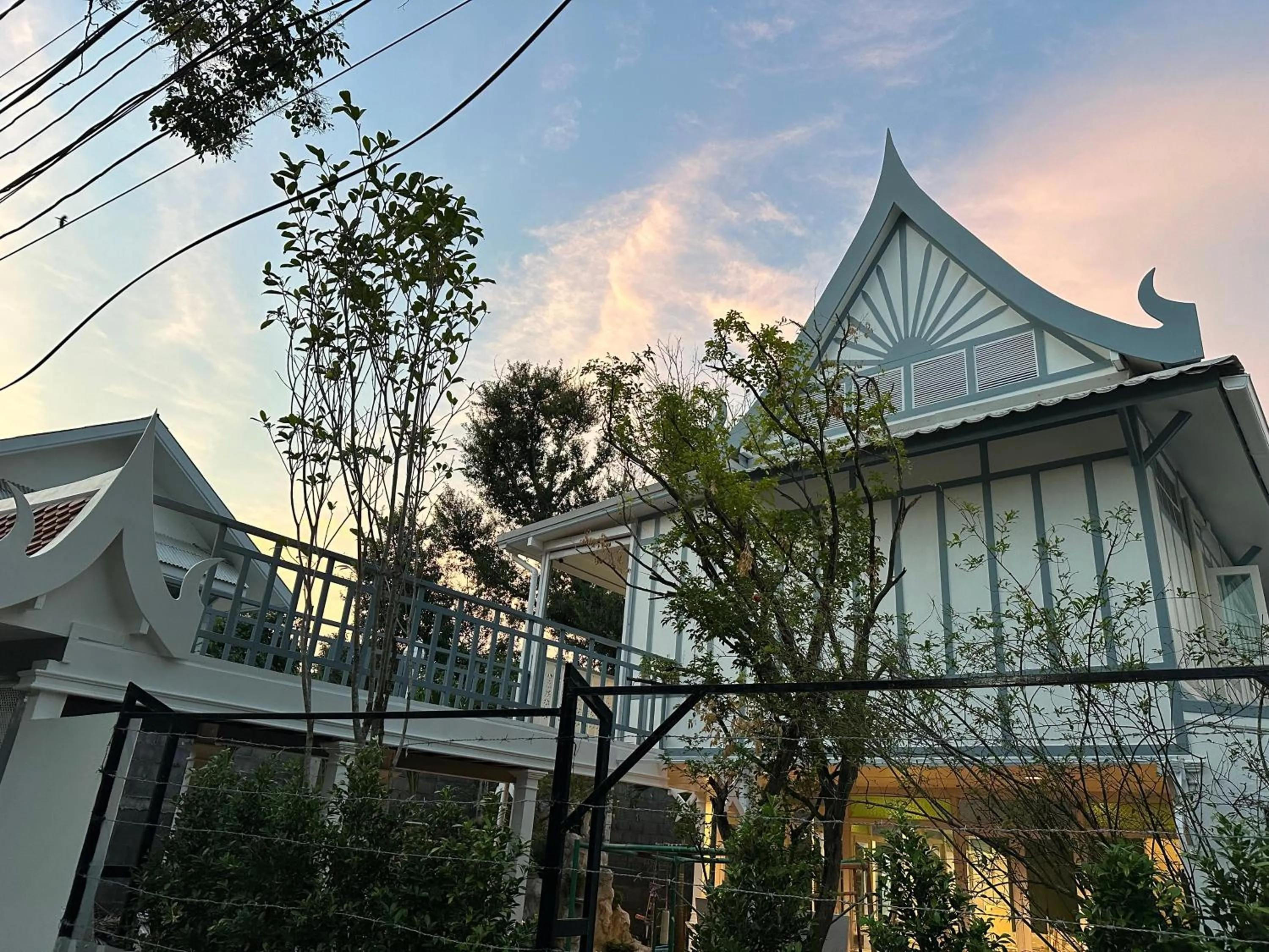Baan Debtida