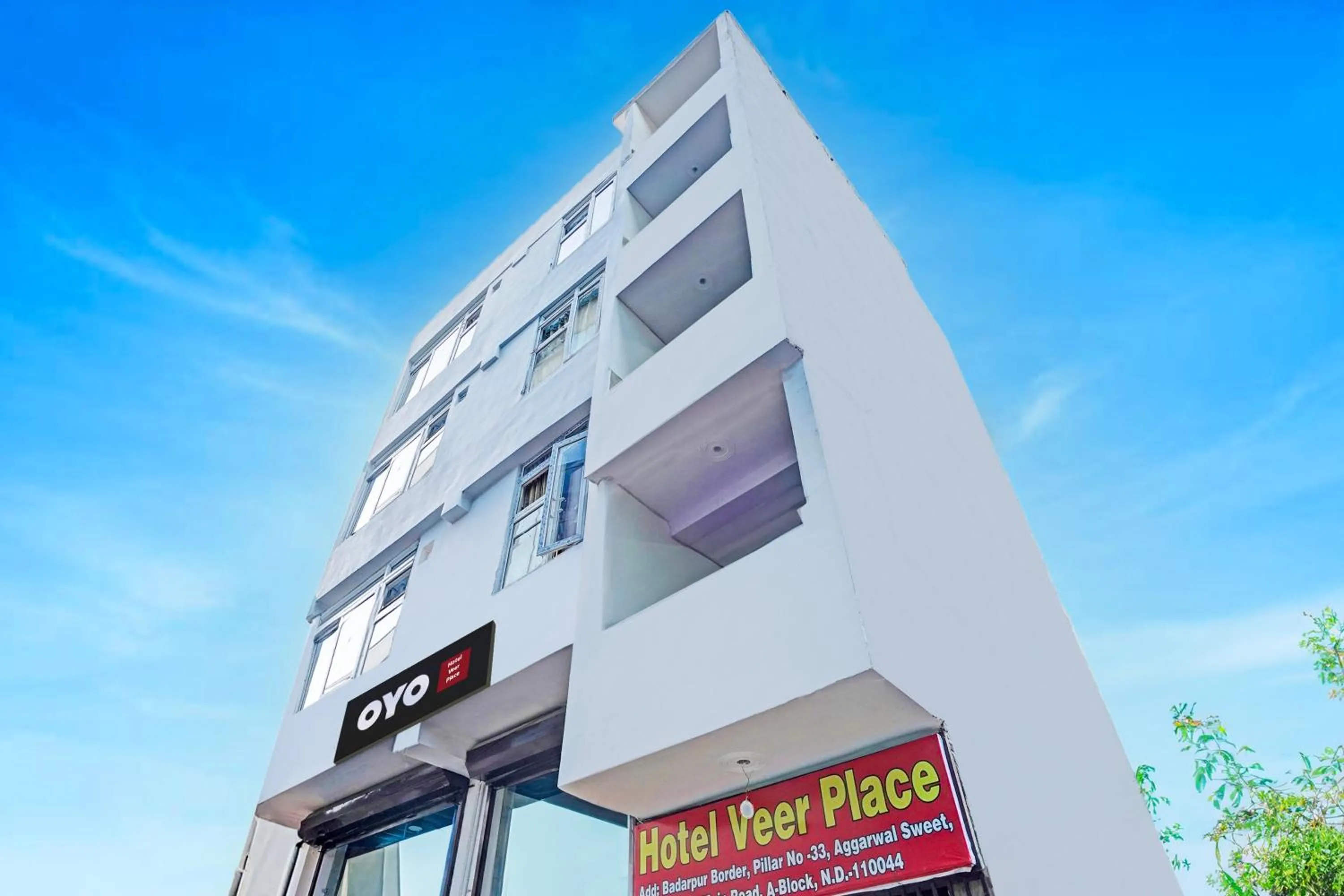 Facade/entrance in Hotel O veer palace