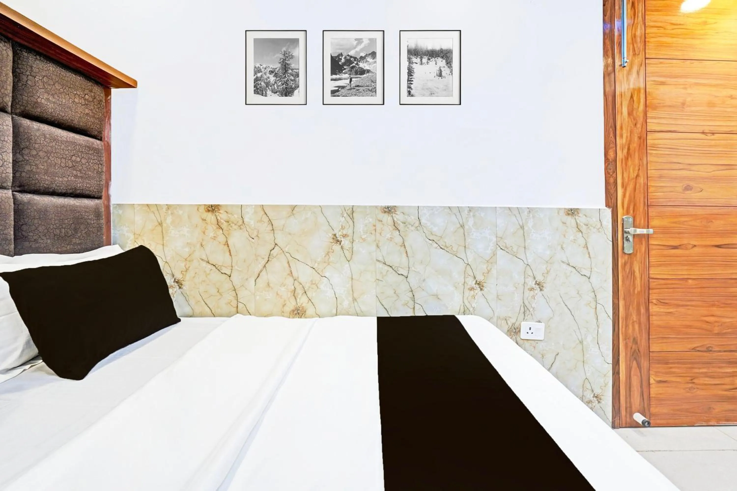 Bedroom in Hotel O veer palace