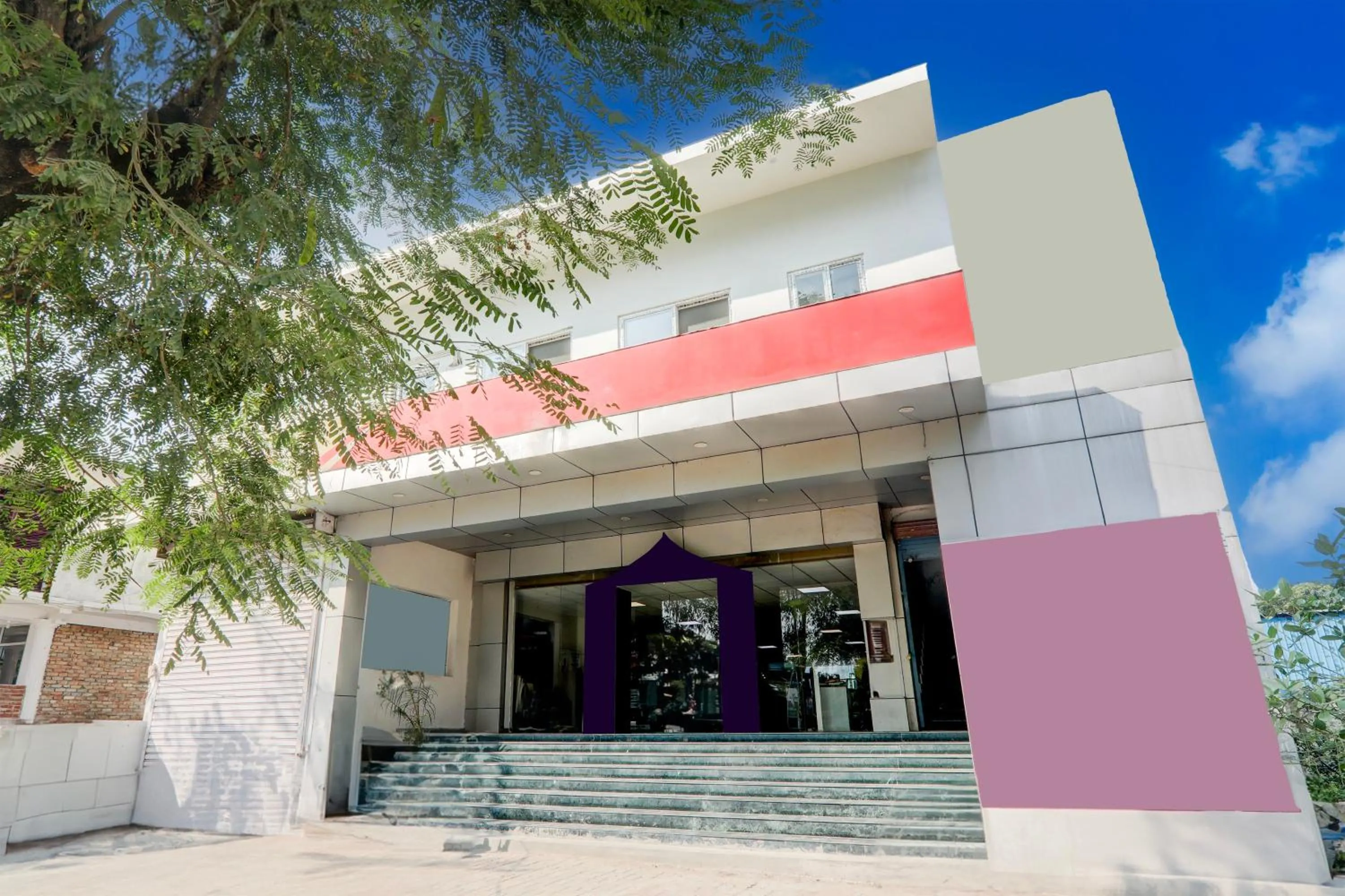 Facade/entrance in Hotel O by OYO Stay Inn