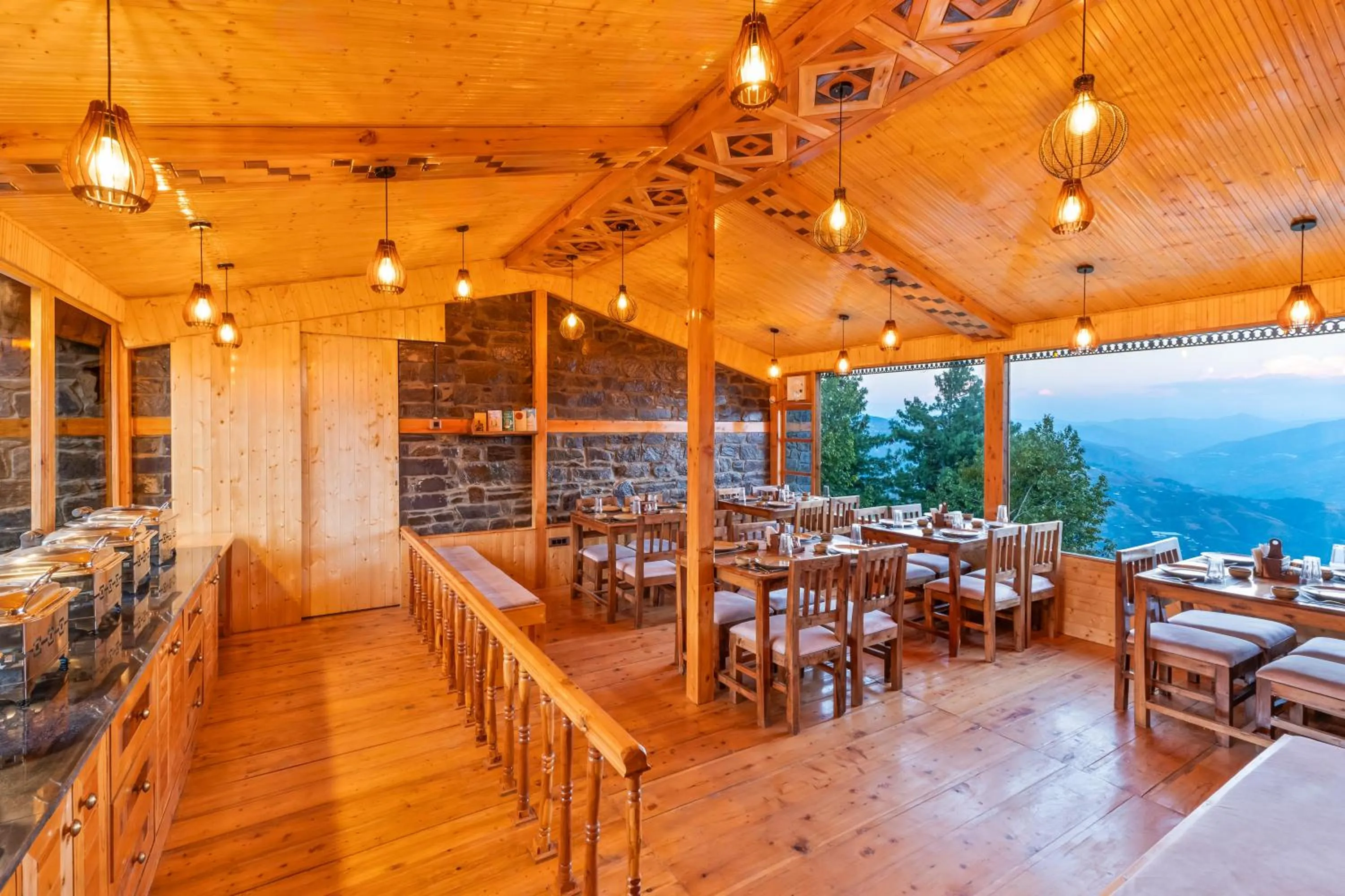 Restaurant/places to eat in Kathkuni by Jomotel - A Pure Veg Boutique Stay