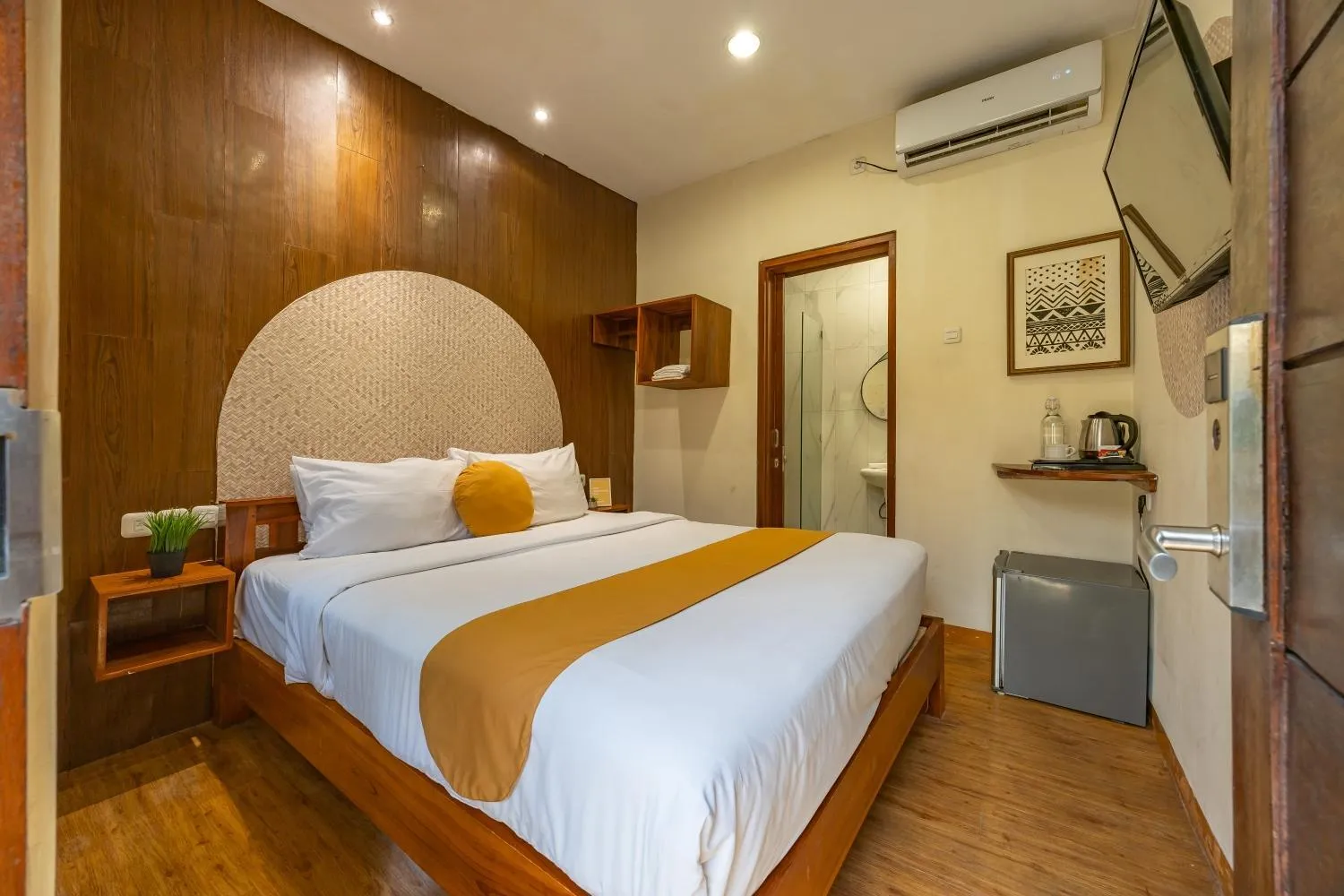 Bedroom, Bed in Cove Kavana