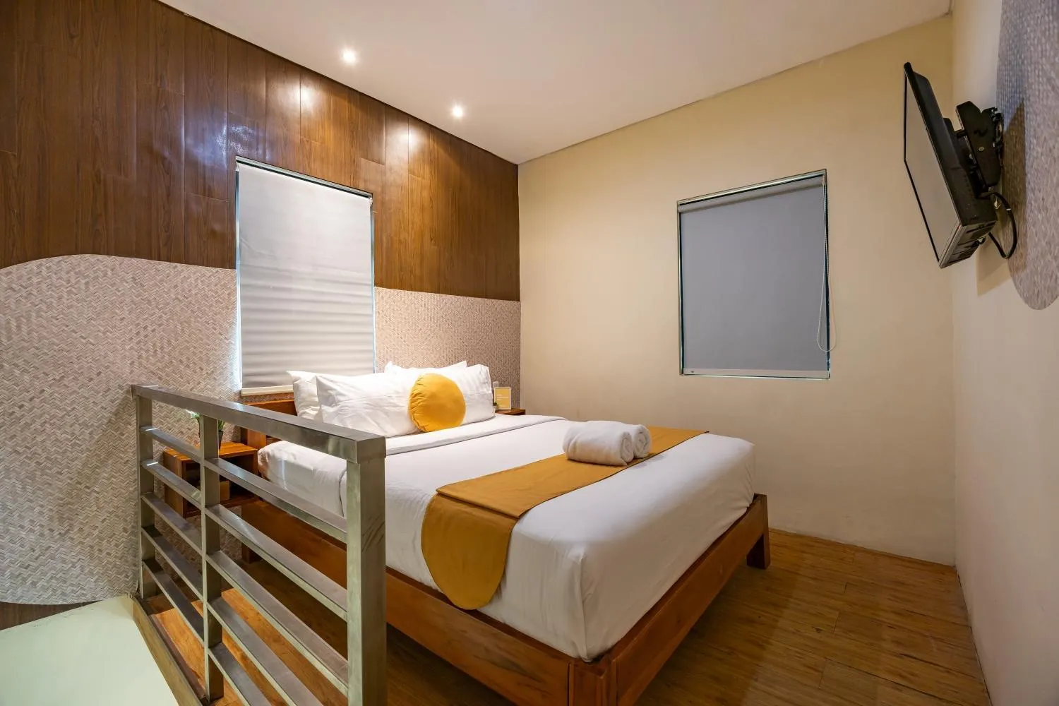 Bedroom, Bed in Cove Kavana