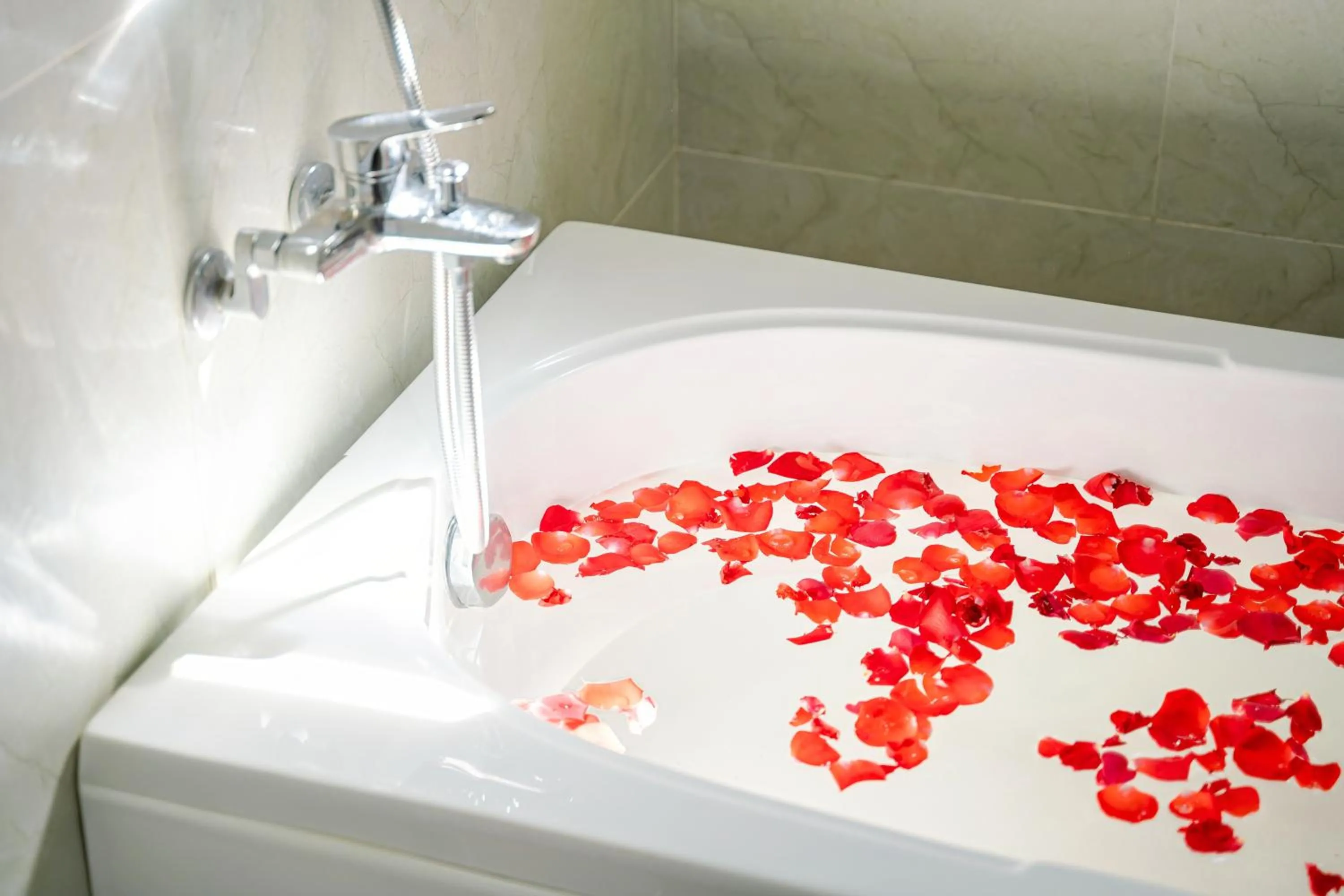 Bath in ELC Luxury Da Lat Hotel & Apartment