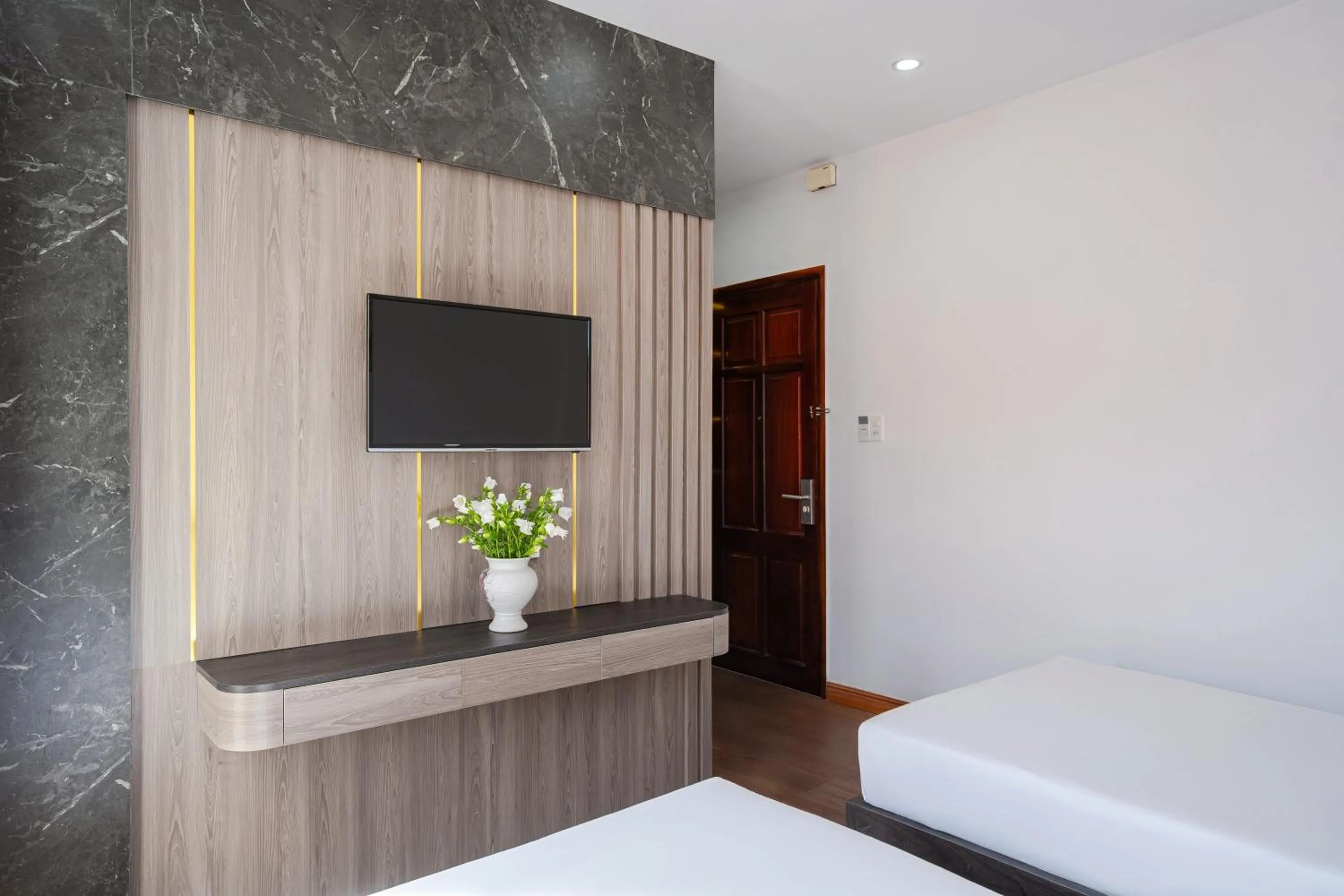 Photo of the whole room, Bed in ELC Luxury Da Lat Hotel & Apartment