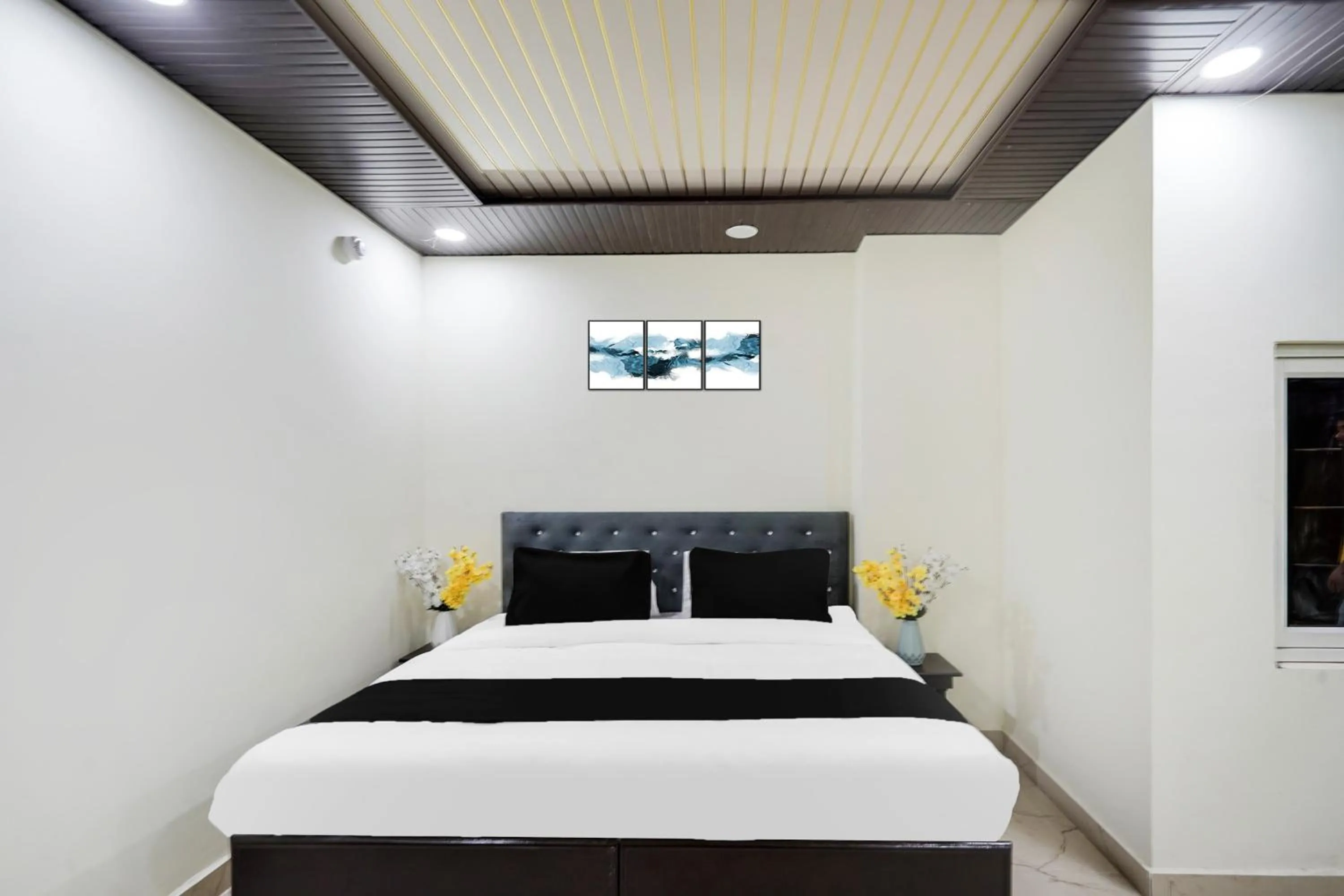 Bedroom, Bed in Super Collection O Nirman Vihar