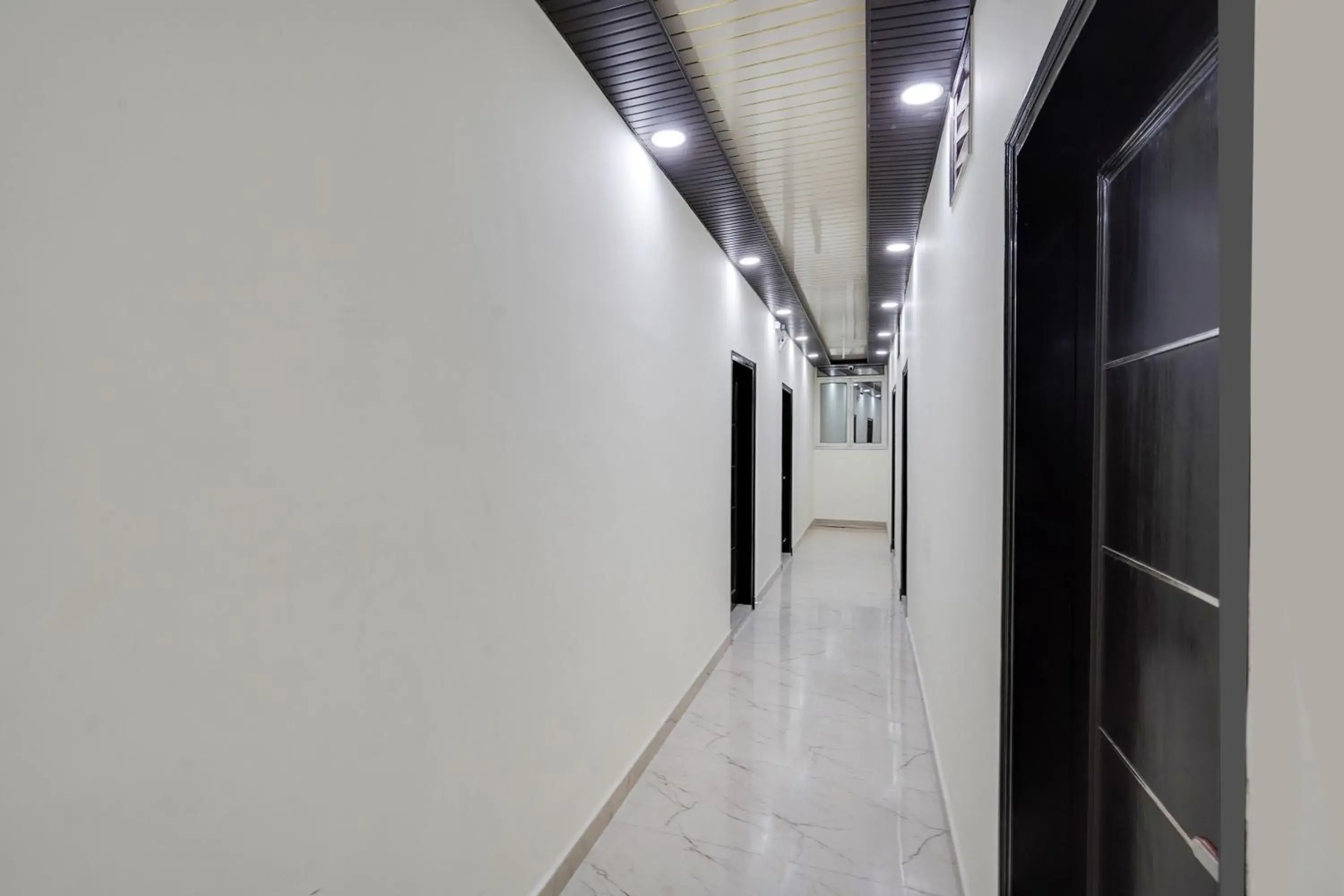 Lobby or reception in Super Collection O Nirman Vihar Lobby or reception in Super Collection O Nirman Vihar