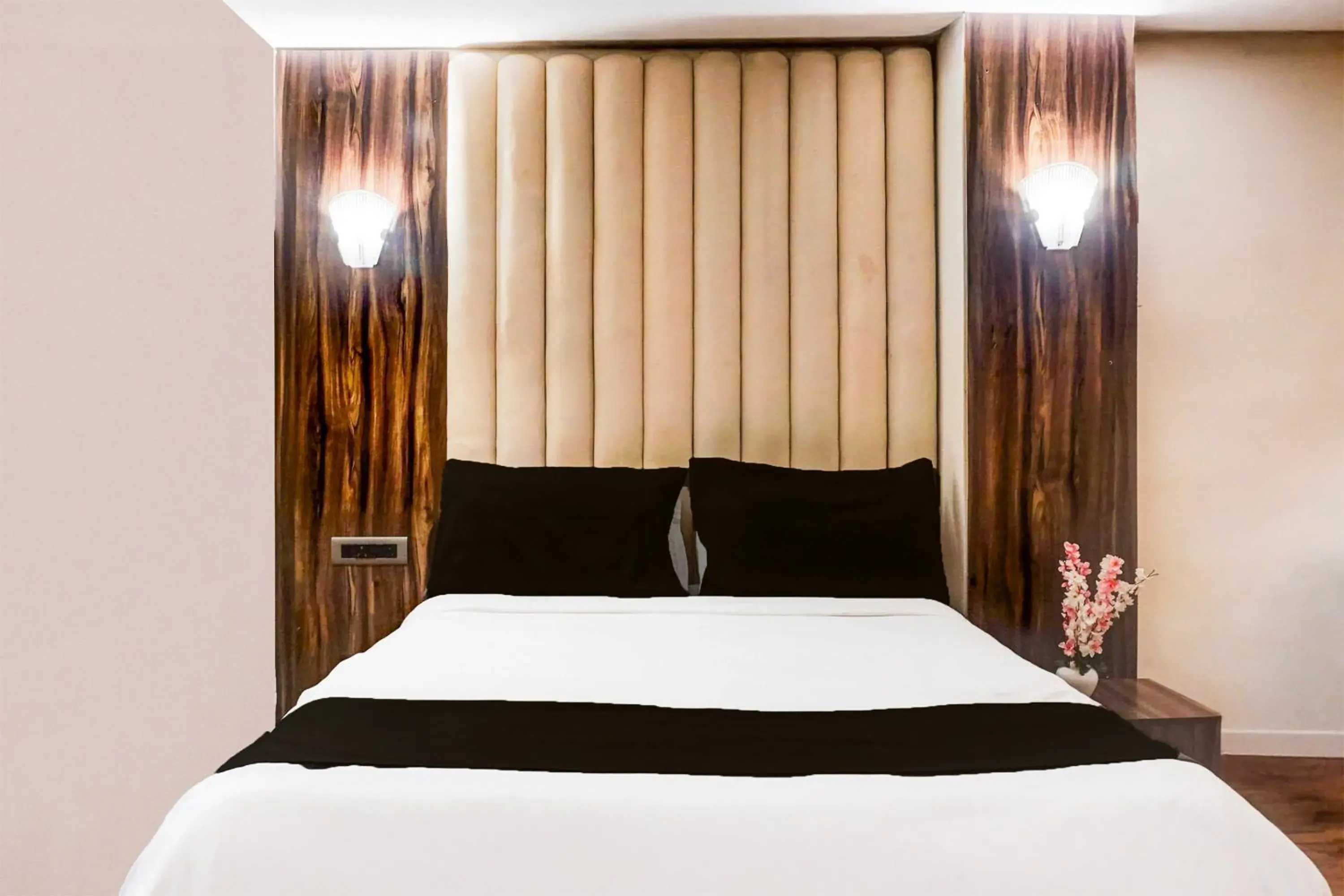 Bedroom, Bed in Super Townhouse Oak Hadapsar Bedroom, Bed in Super Townhouse Oak Hadapsar