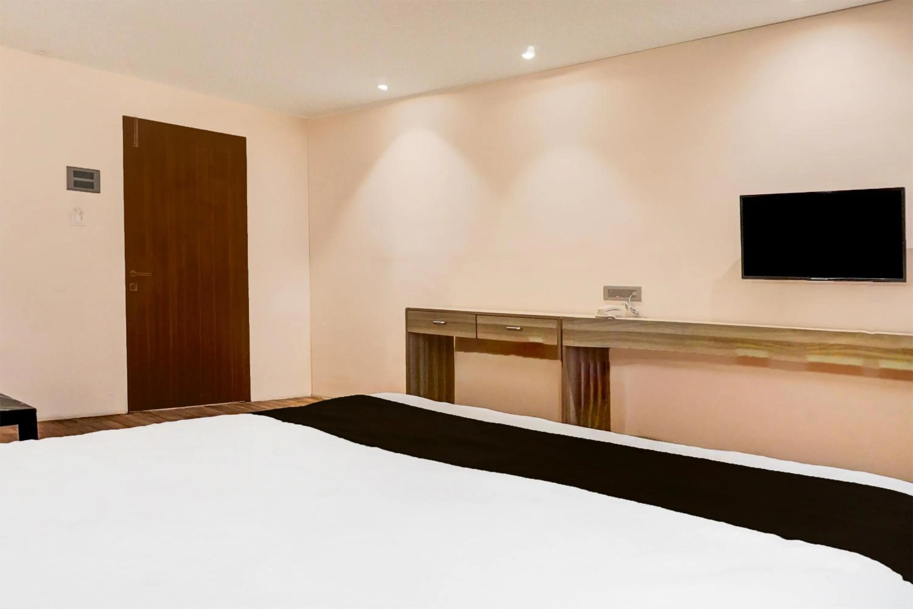 Bedroom, Bed in Townhouse Oak Hadapsar