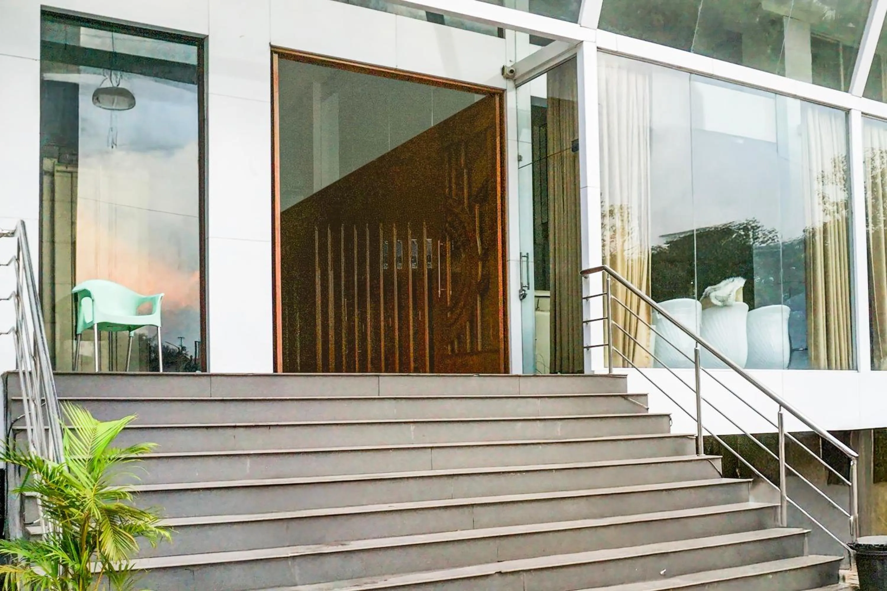 Facade/entrance in Townhouse Oak Hadapsar