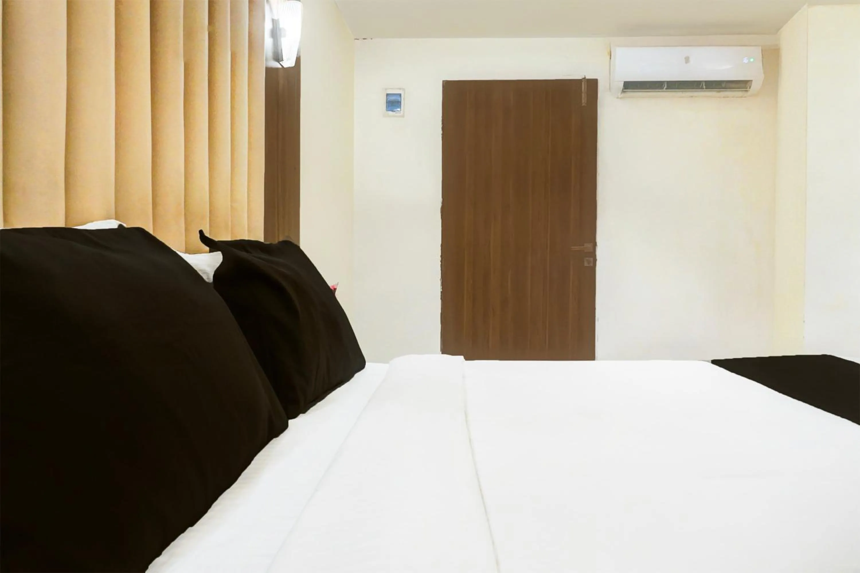 Bedroom, Bed in Townhouse Oak Hadapsar