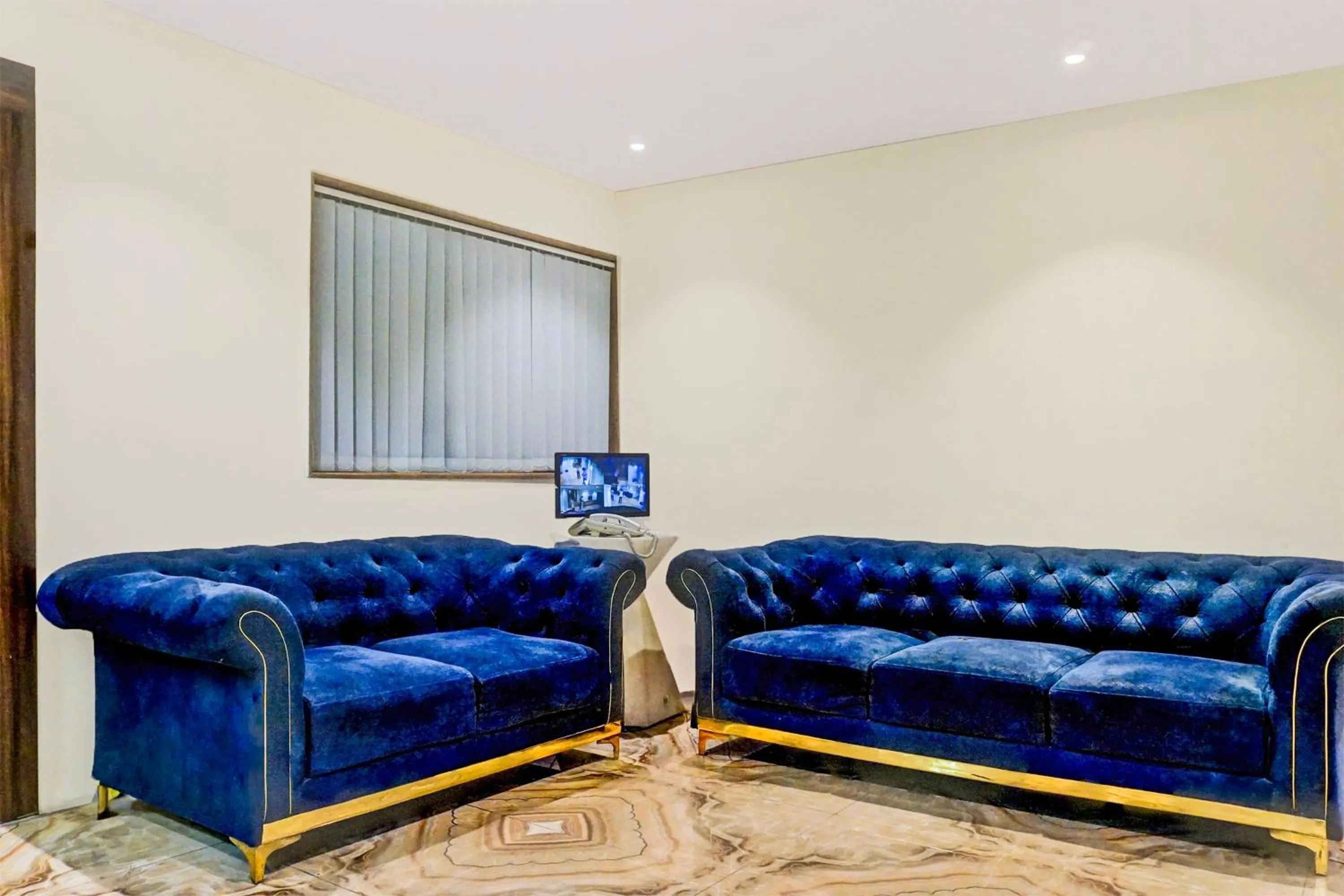 Lobby or reception in Townhouse Oak Hadapsar