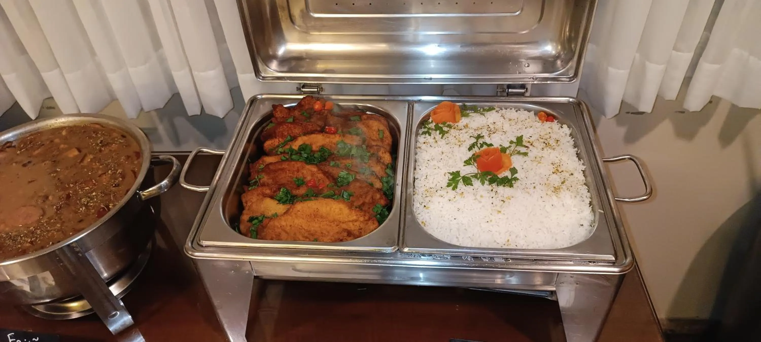 Food in Hotel Nacional Inn São Carlos & Convenções