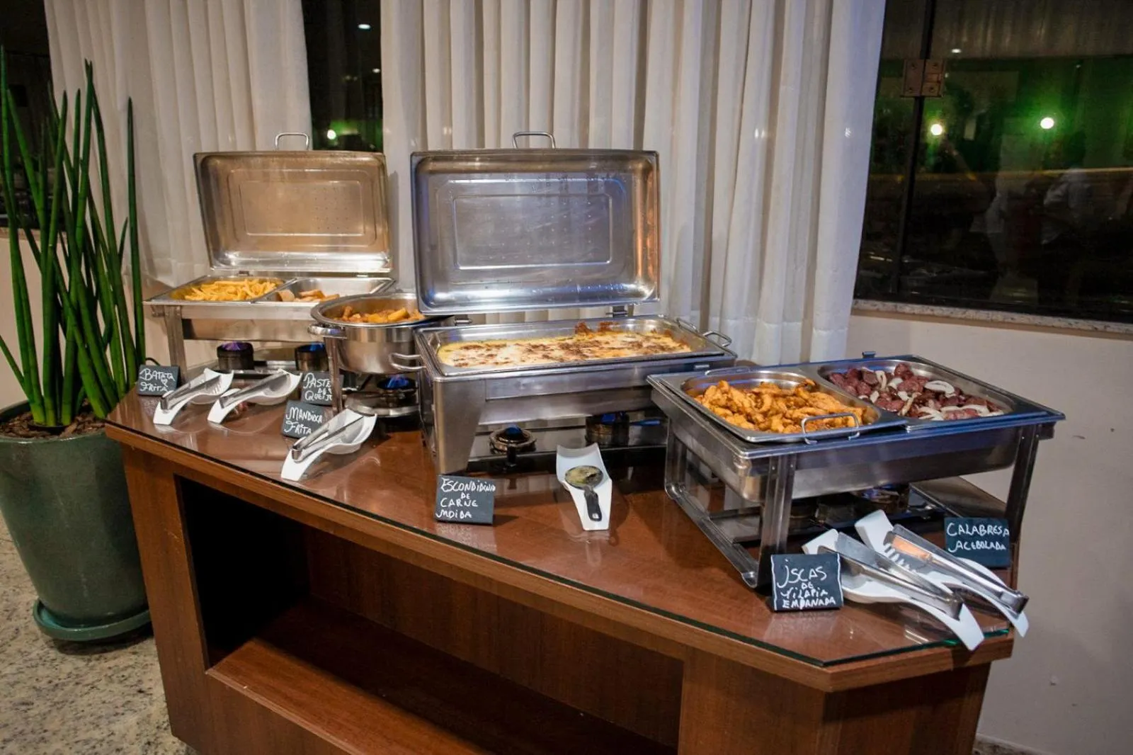 Food in Hotel Nacional Inn São Carlos & Convenções