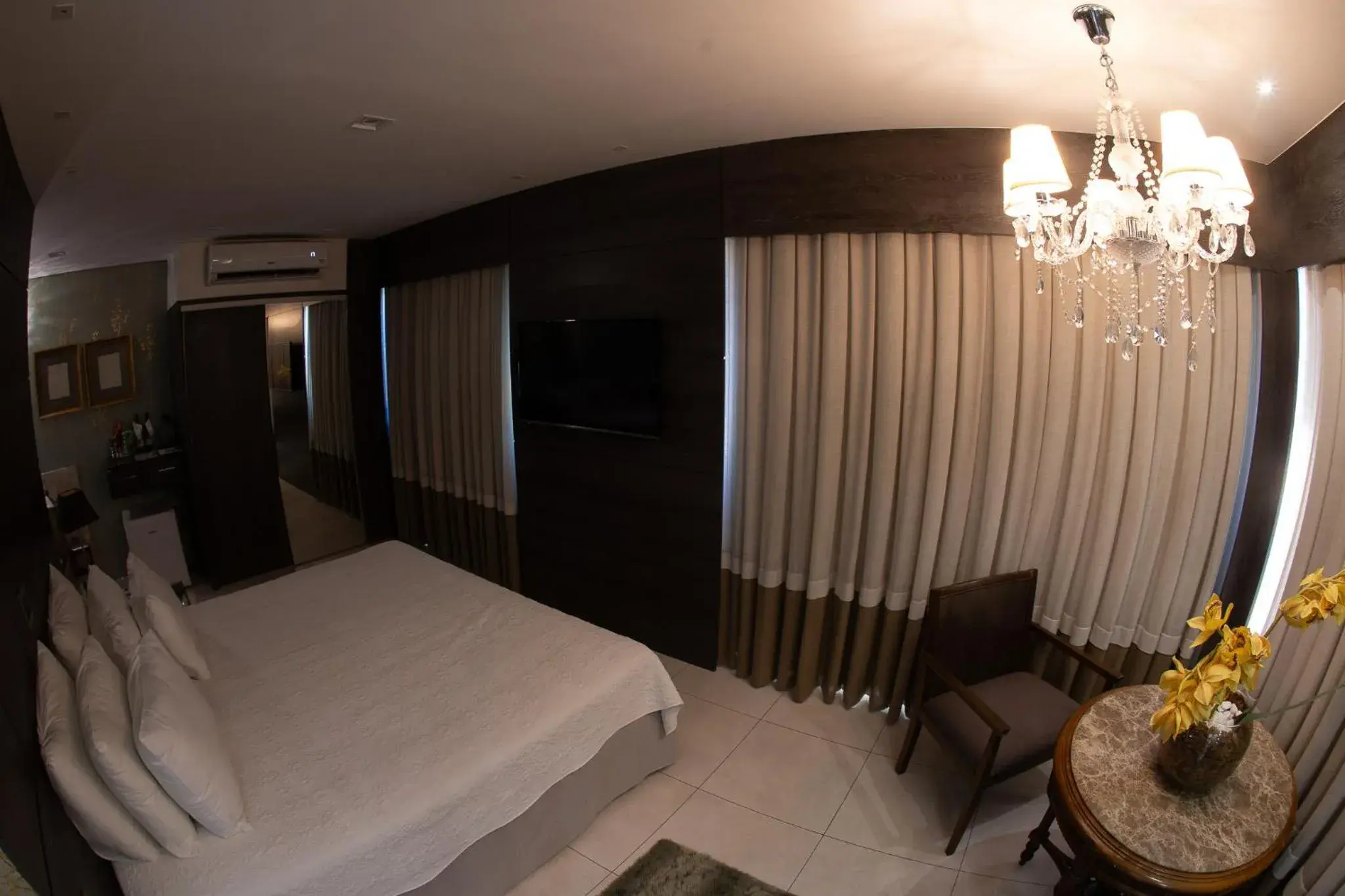 TV and multimedia, Bed in Hotel Nacional Inn São Carlos & Convenções TV and multimedia, Bed in Hotel Nacional Inn São Carlos & Convenções