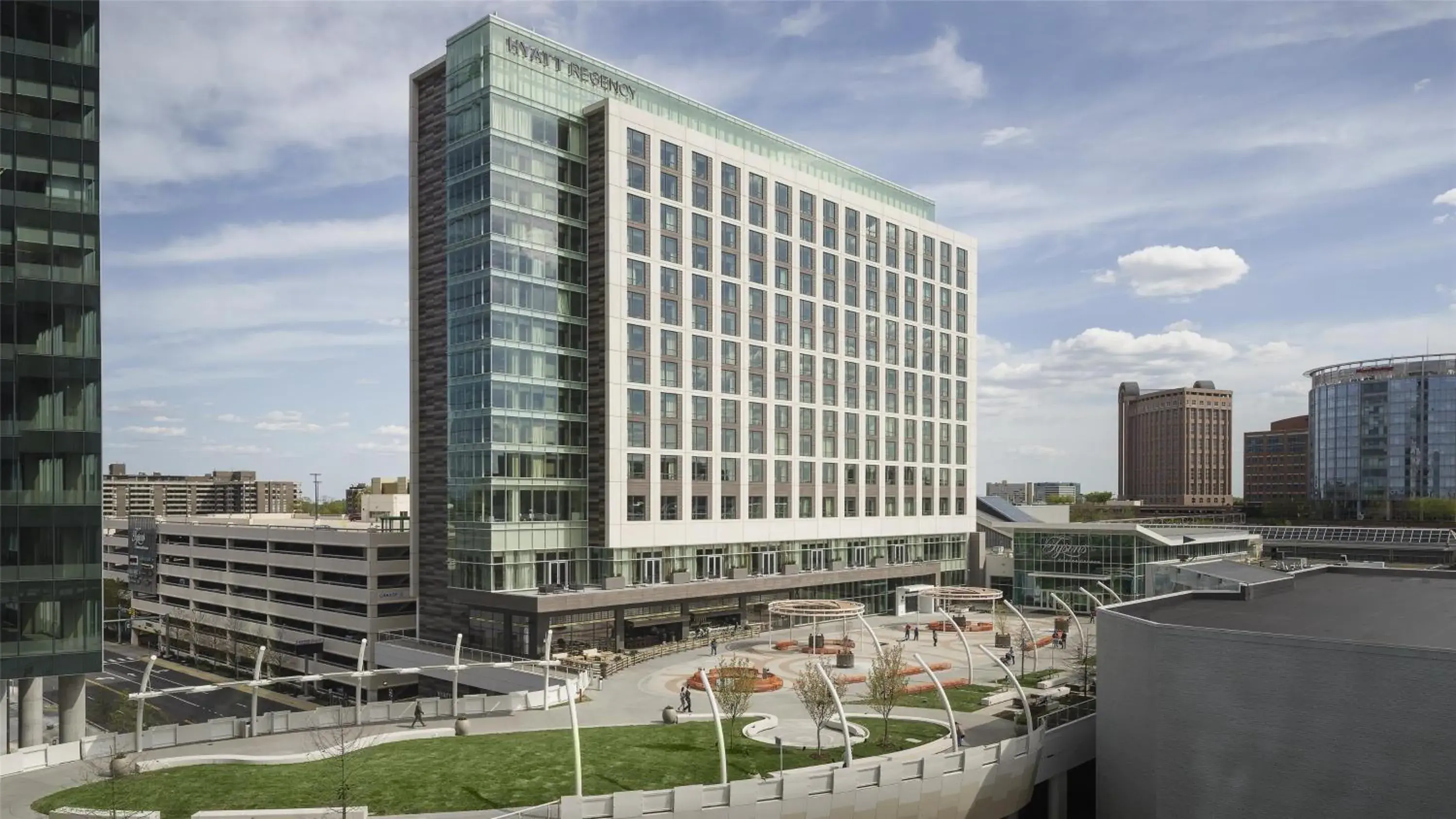 Property building in Hyatt Regency Tysons Corner Center Property building in Hyatt Regency Tysons Corner Center
