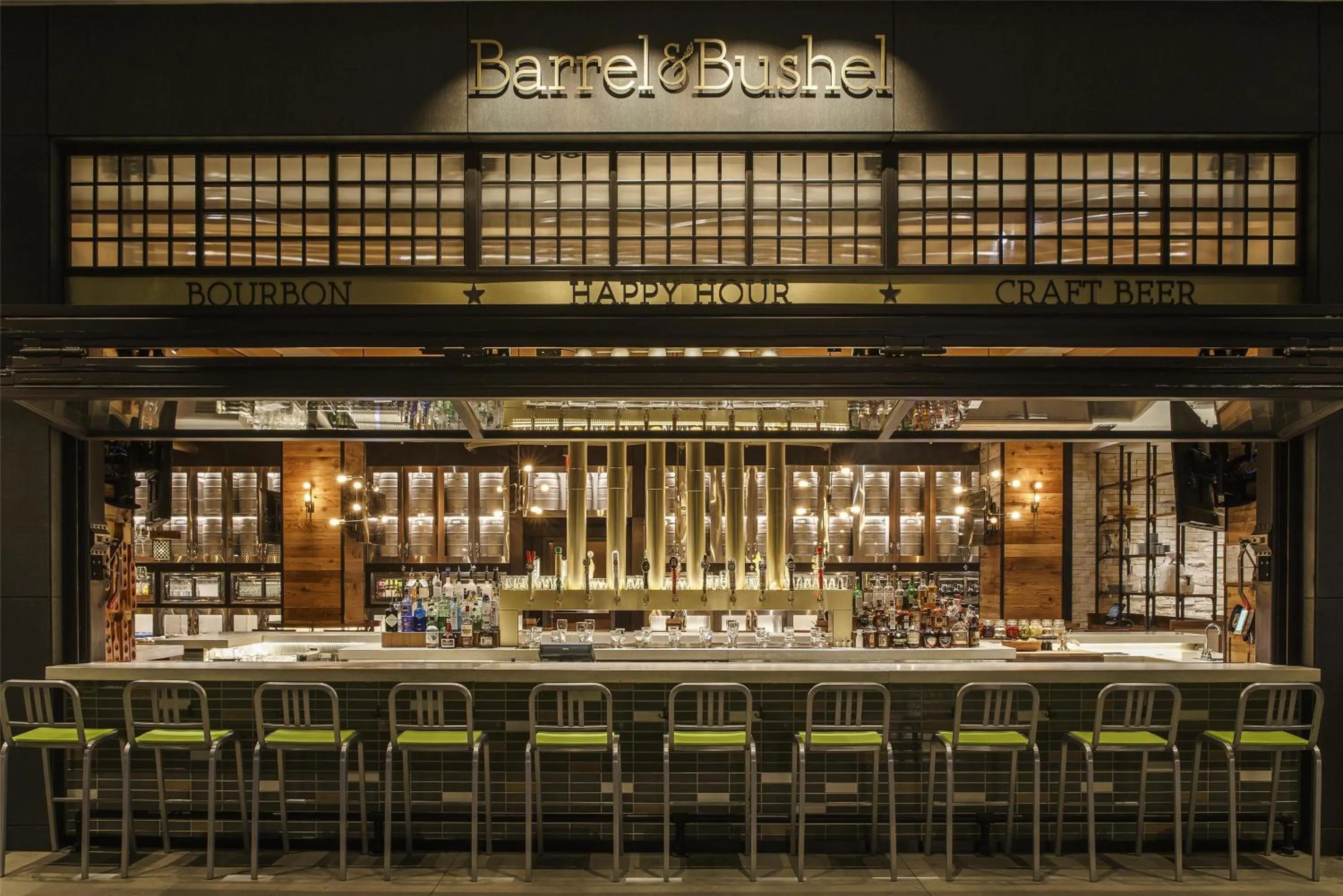 Restaurant/places to eat in Hyatt Regency Tysons Corner Center