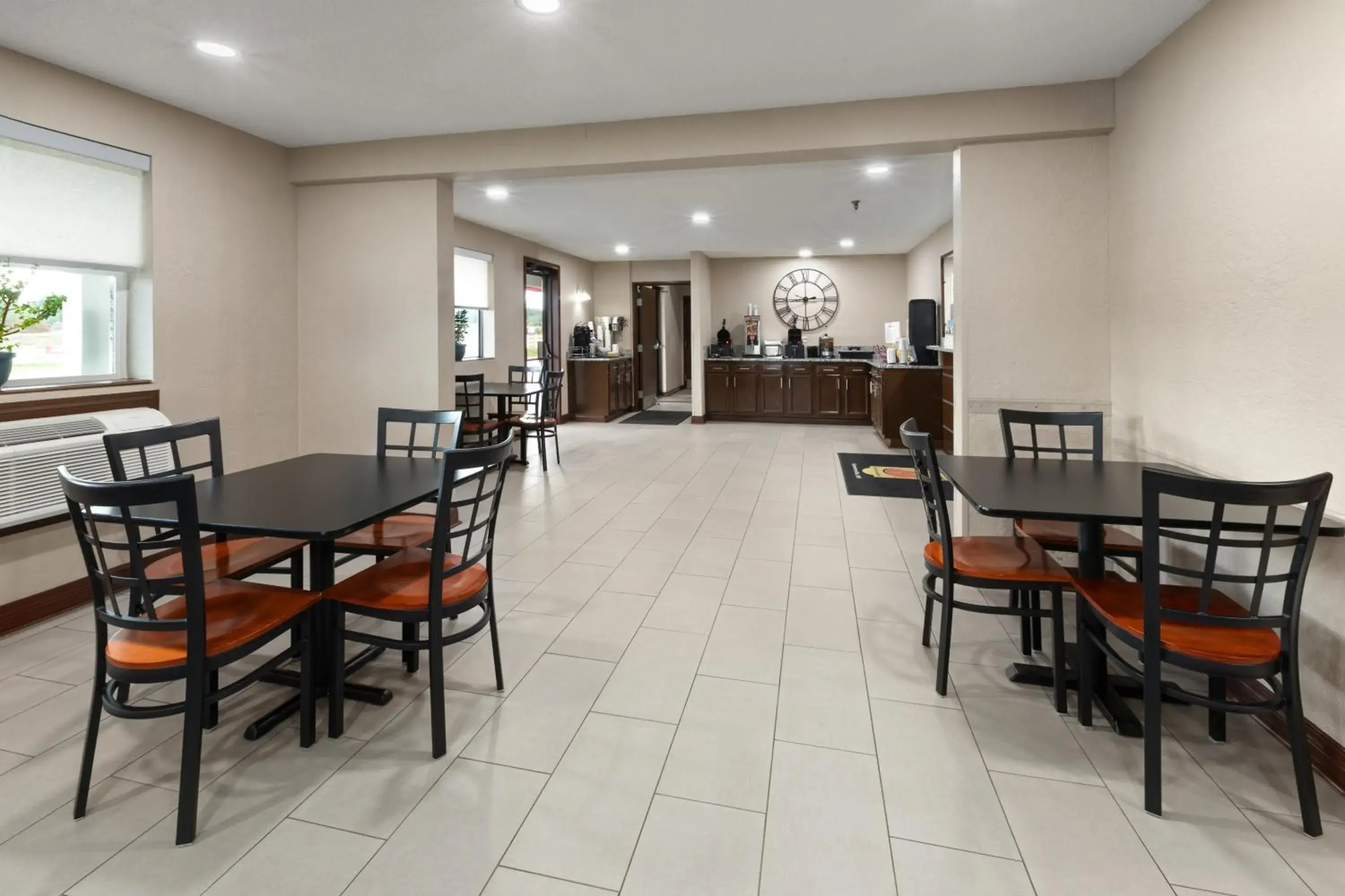 Lobby or reception in Super 8 by Wyndham Summersville - New River National Park Lobby or reception in Super 8 by Wyndham Summersville - New River National Park