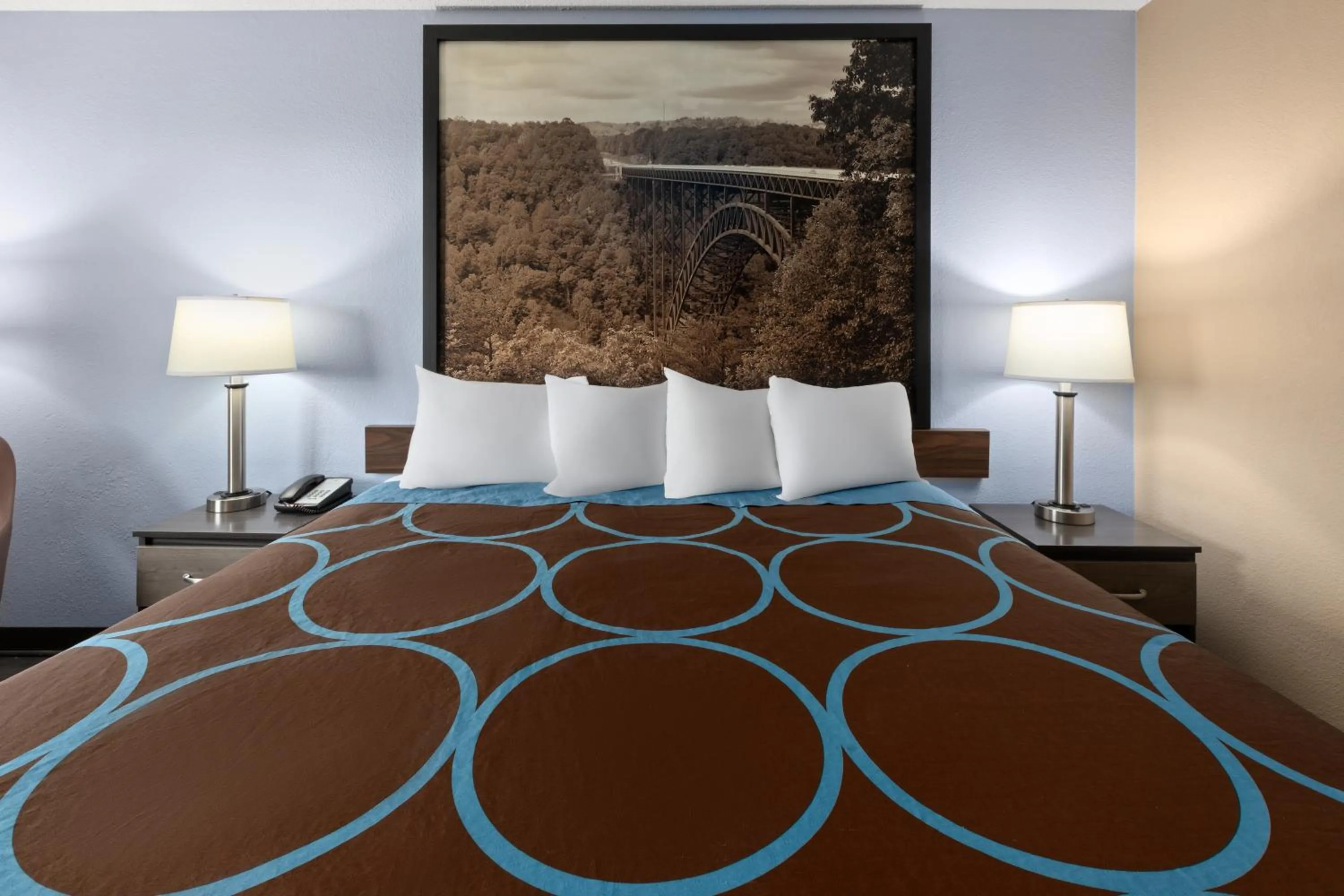 Bedroom, Bed in Super 8 by Wyndham Summersville - New River National Park