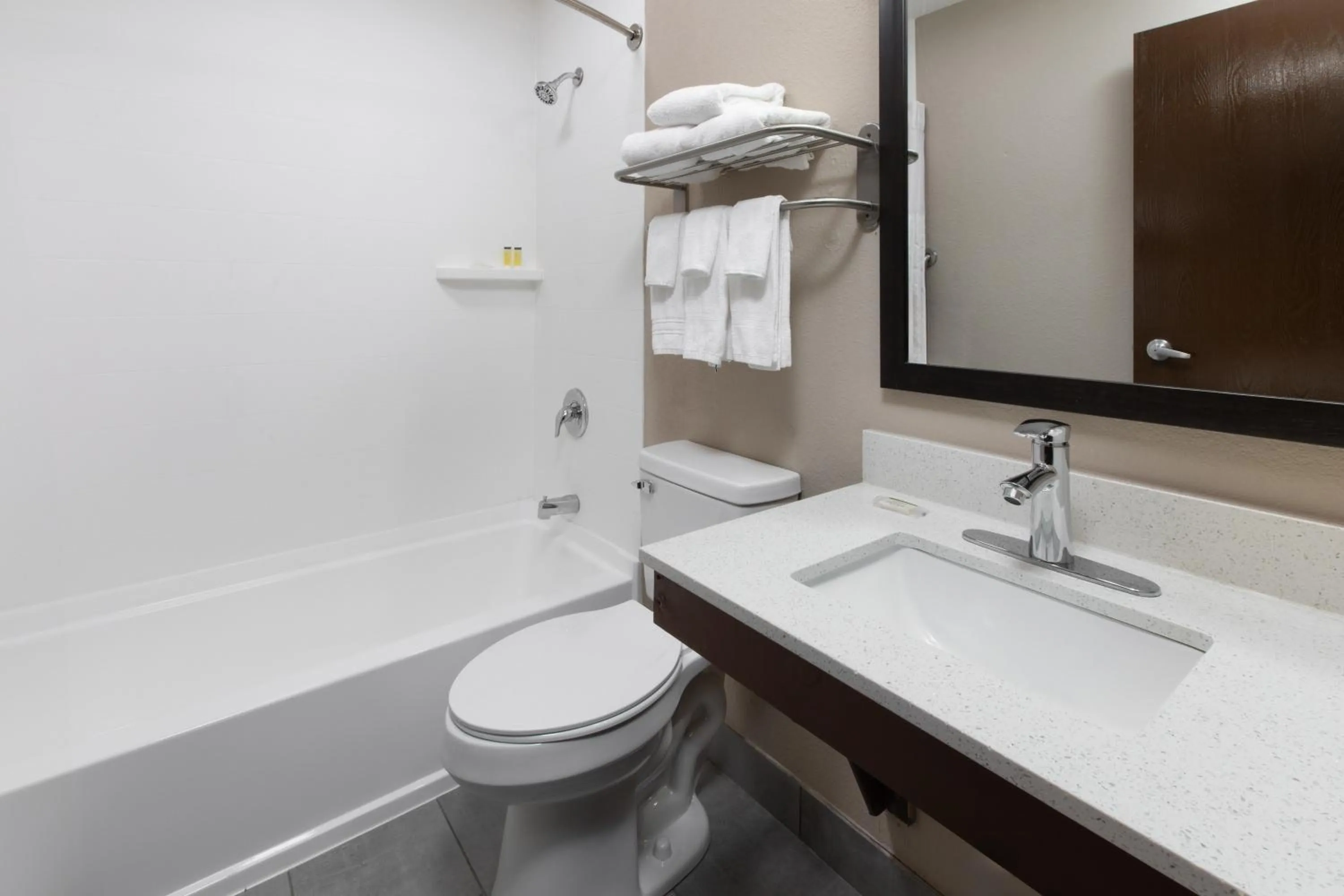 Bathroom in Super 8 by Wyndham Summersville - New River National Park