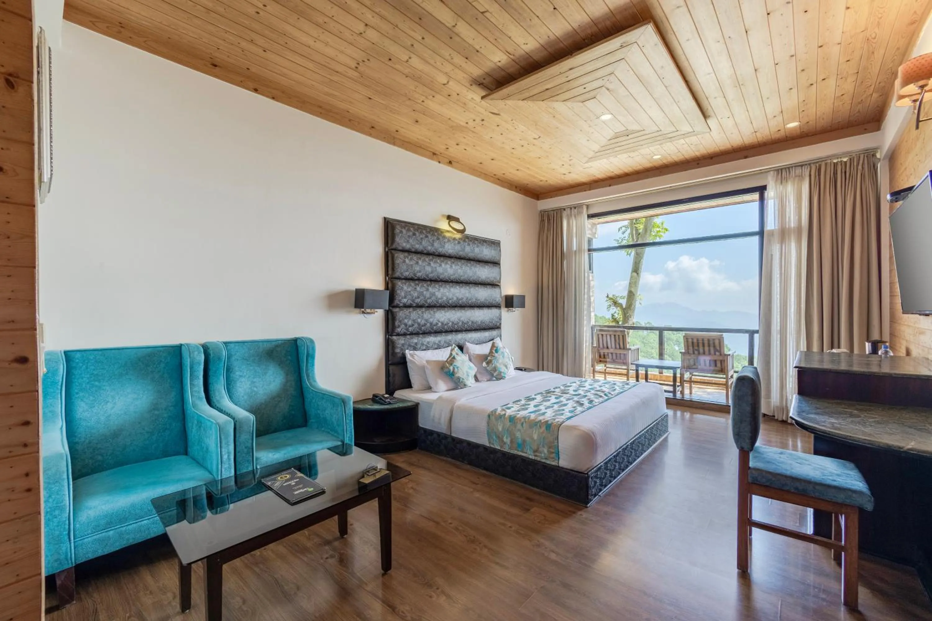 Photo of the whole room, Bed in Winnies Holiday Resort & Spa