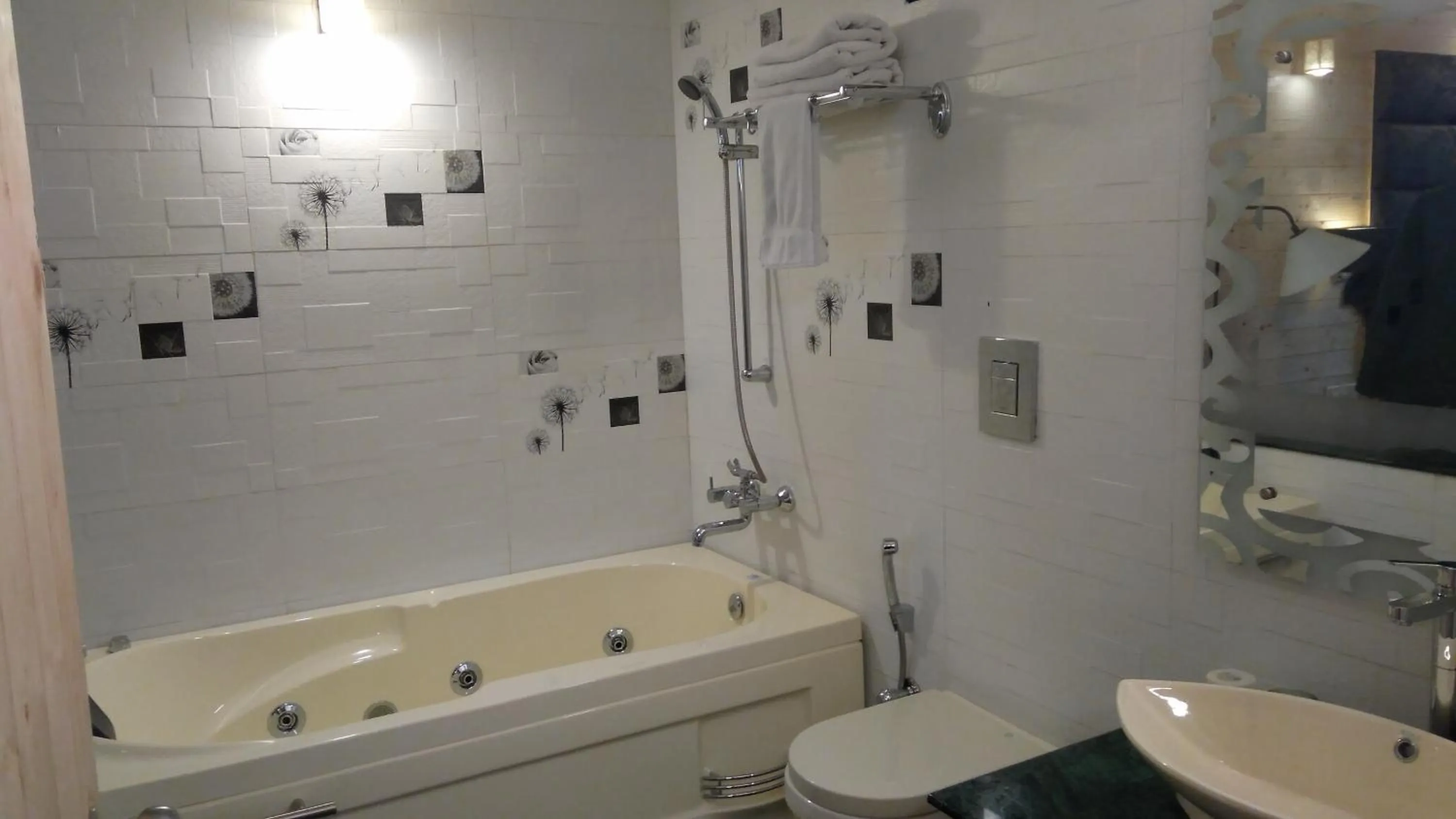 Bathroom in Winnies Holiday Resort & Spa