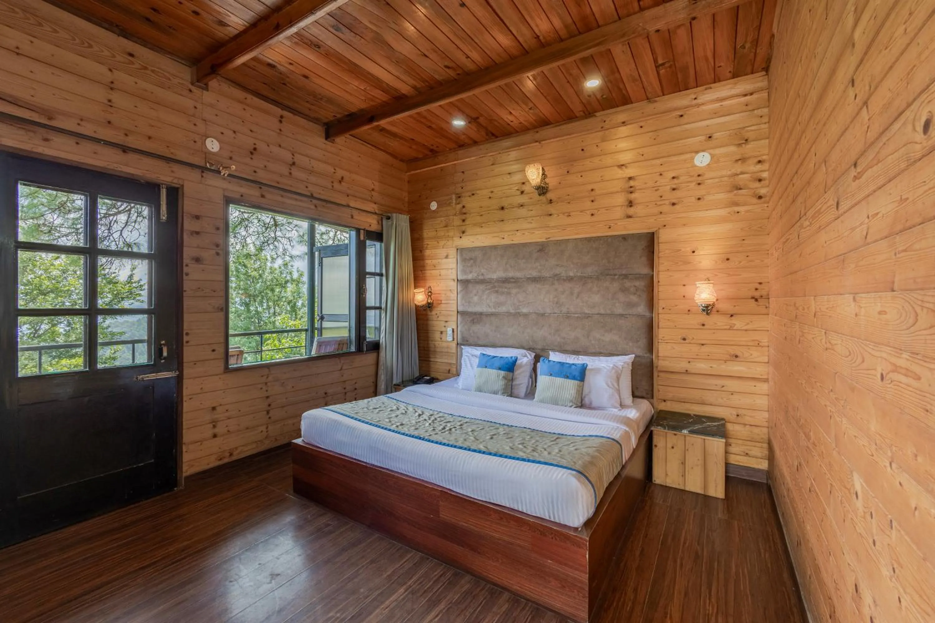 Photo of the whole room, Bed in Winnies Holiday Resort & Spa