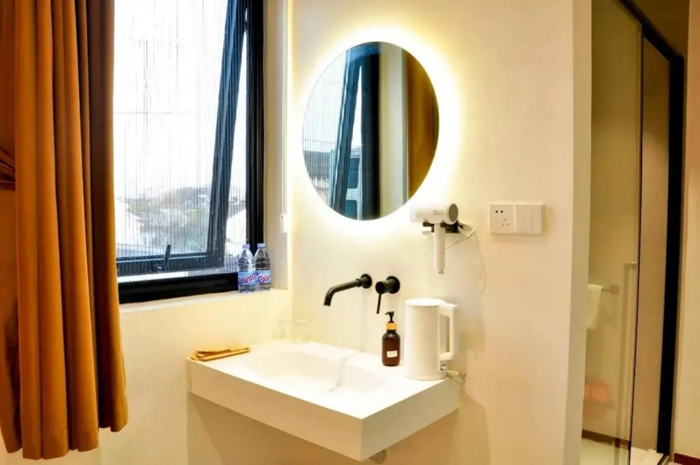 Toilet in Xingle Hotel-Suzhou Guanqian Street Pingjiang Road