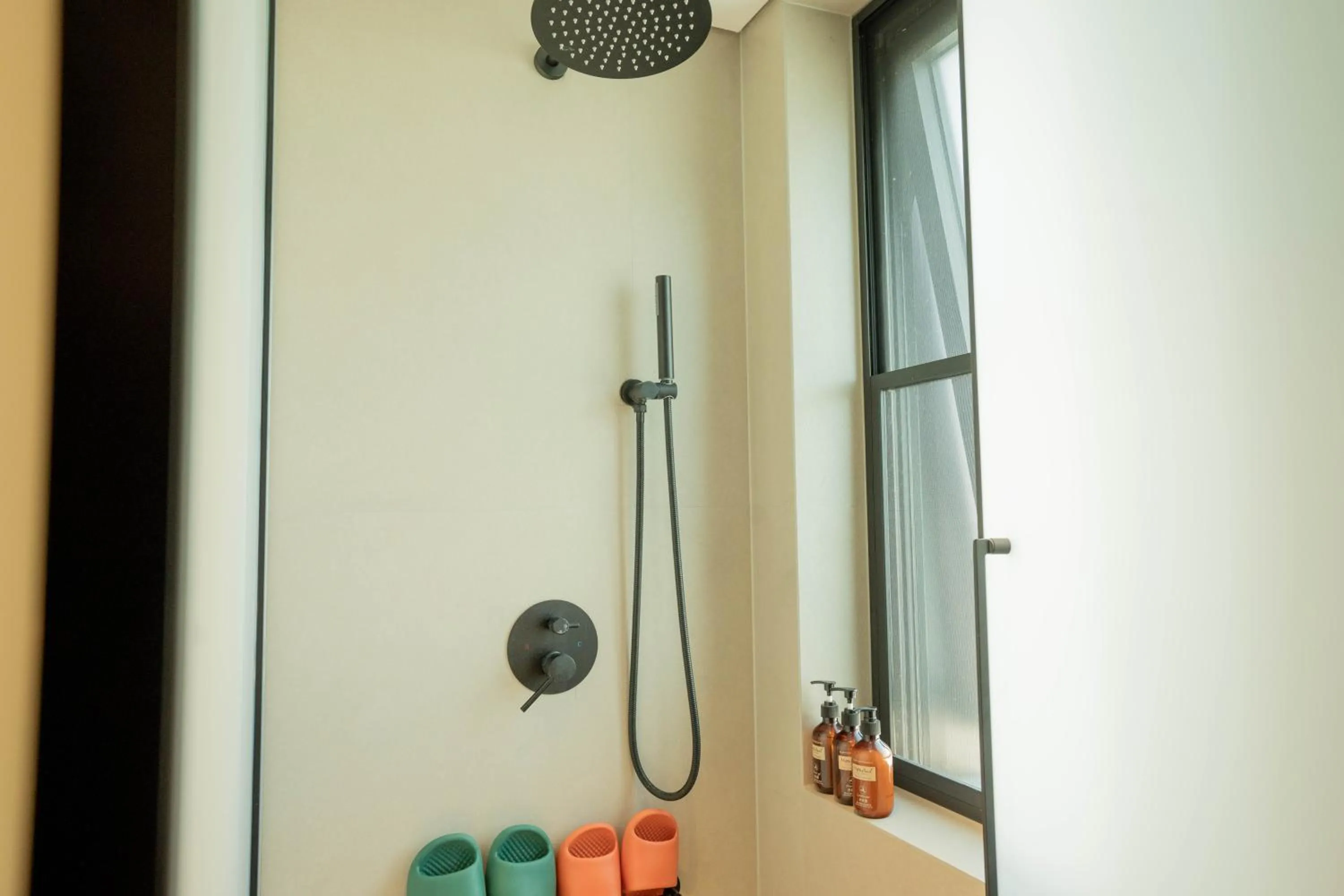 Shower in Xingle Hotel-Suzhou Guanqian Street Pingjiang Road