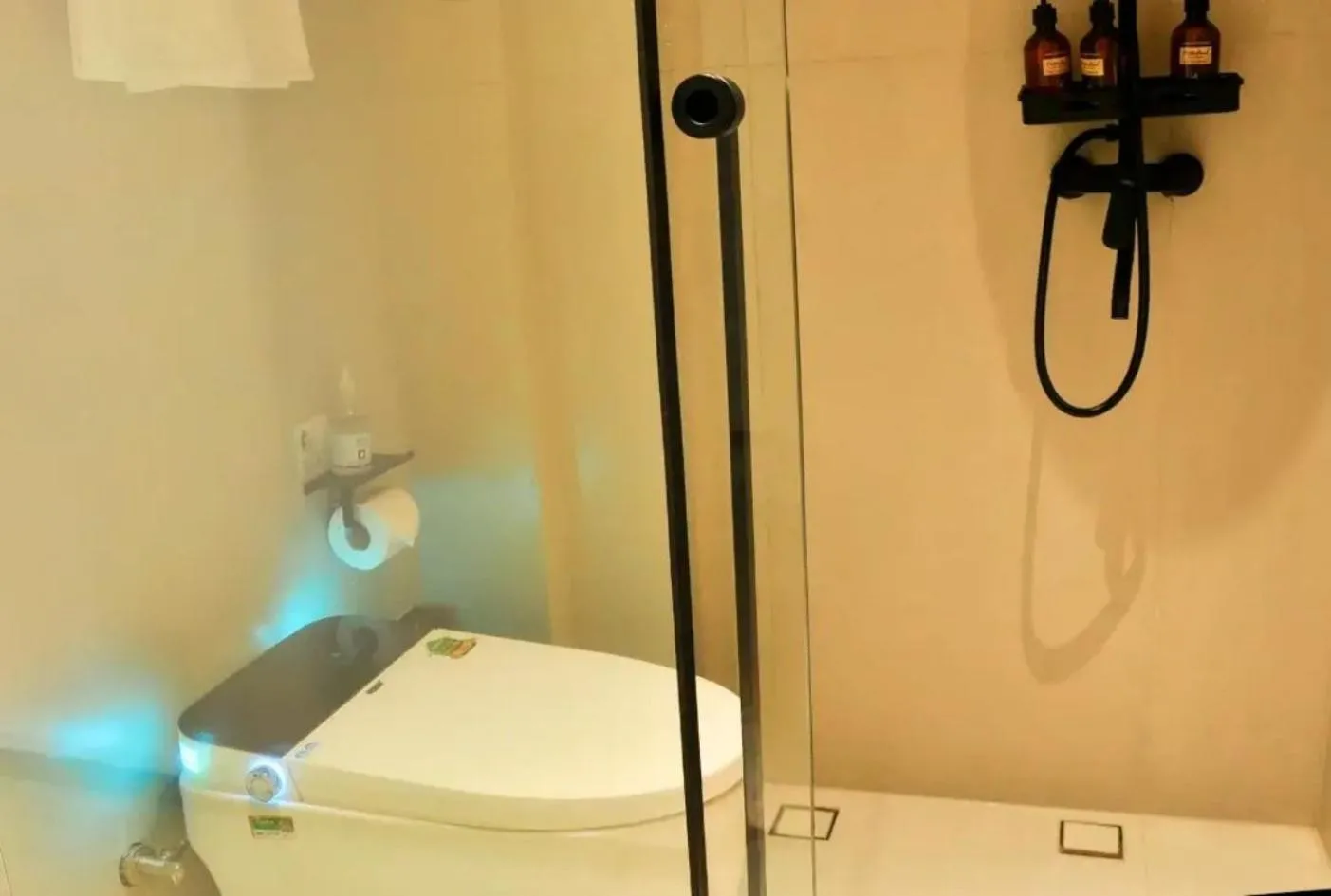 Shower in Xingle Hotel-Suzhou Guanqian Street Pingjiang Road