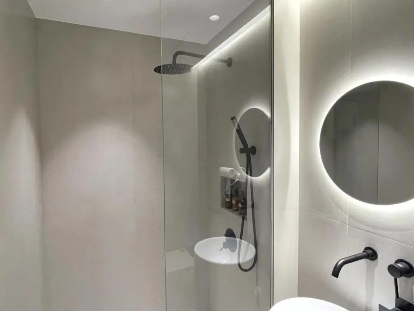 Shower in Xingle Hotel-Suzhou Guanqian Street Pingjiang Road