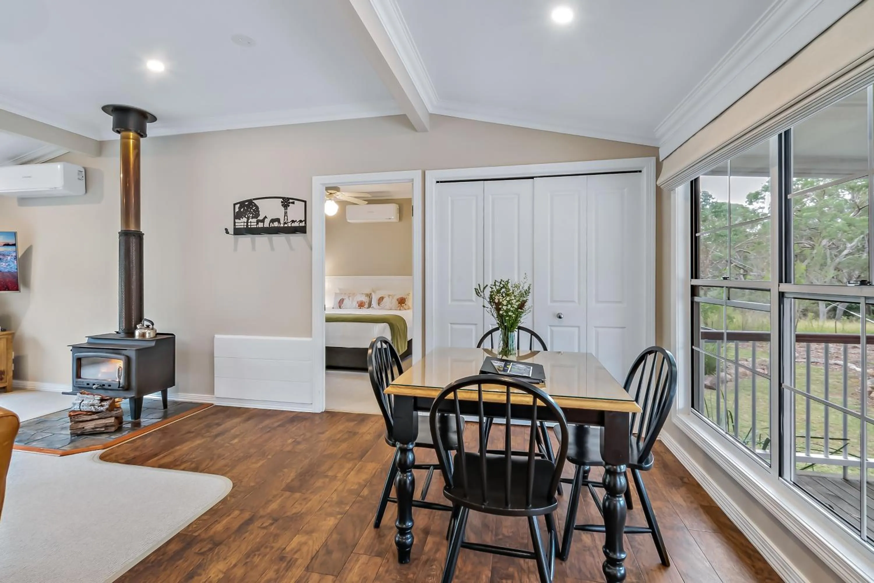 Dining area in Diamondvale Estate Stanthorpe