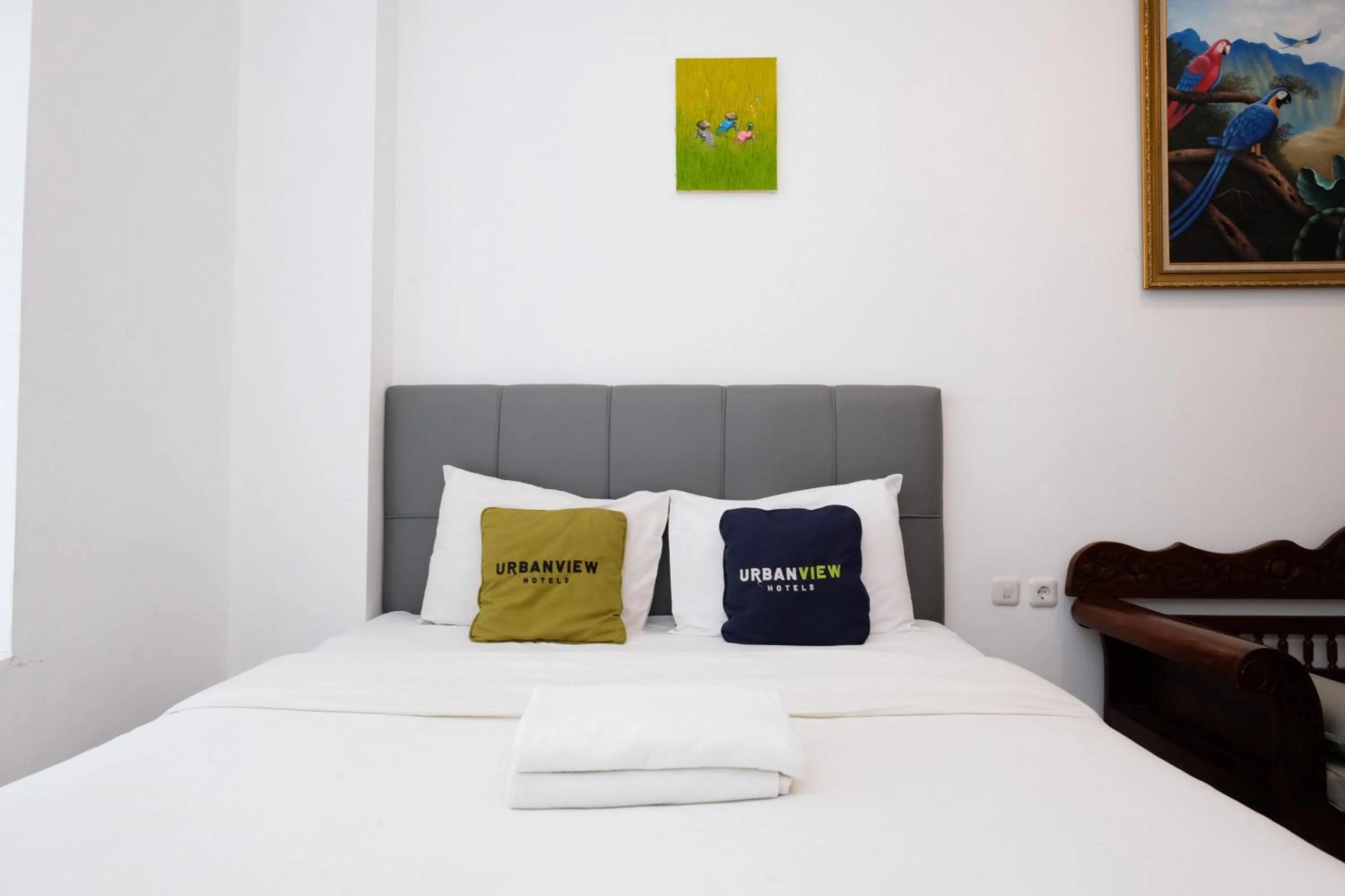 Bedroom, Bed in Urbanview Hotel Dommy Yogyakarta by RedDoorz