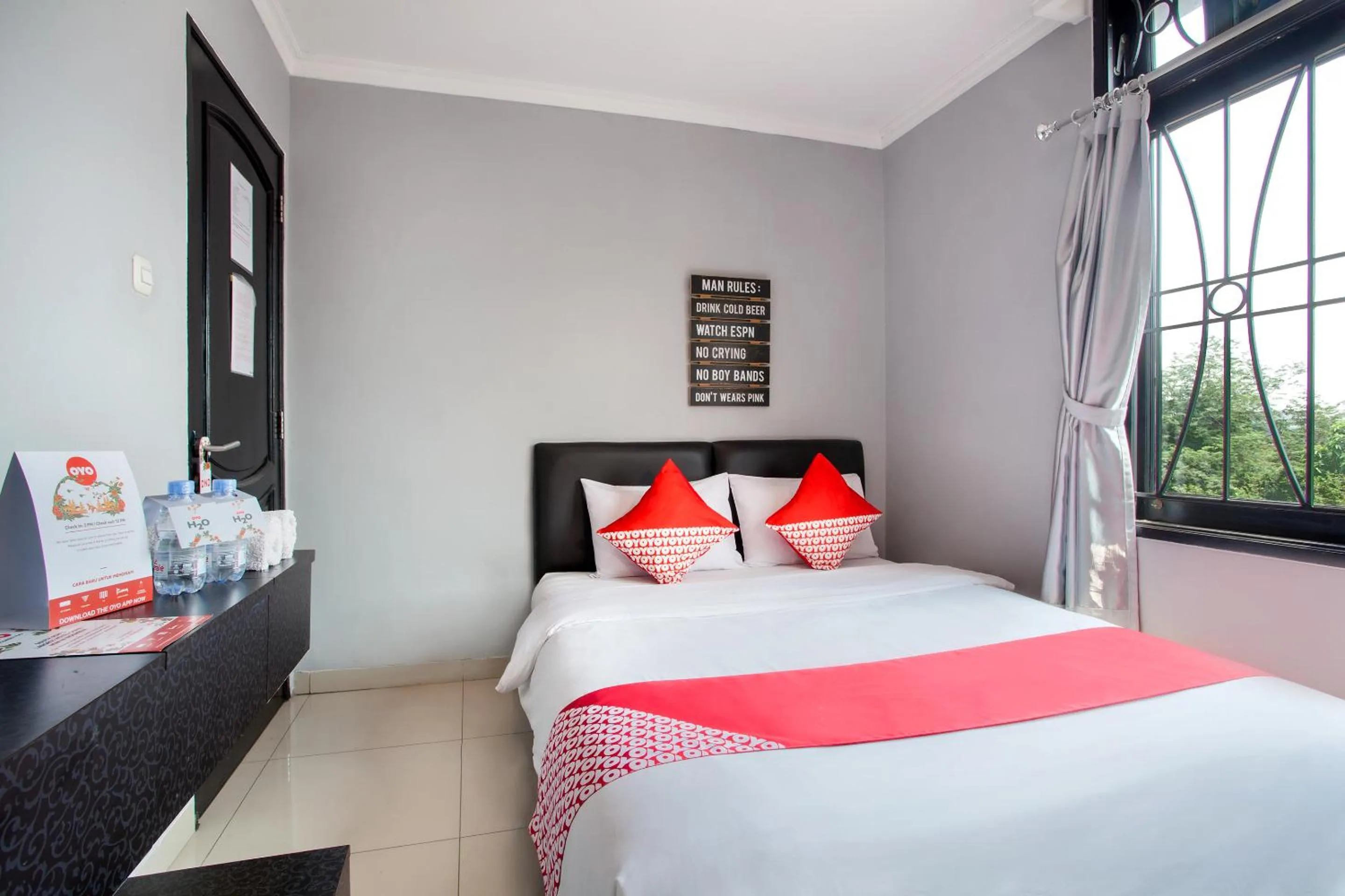 Photo of the whole room, Bed in Collection O Pondok Indah Near Gandaria City Formerly Lamaison Residence