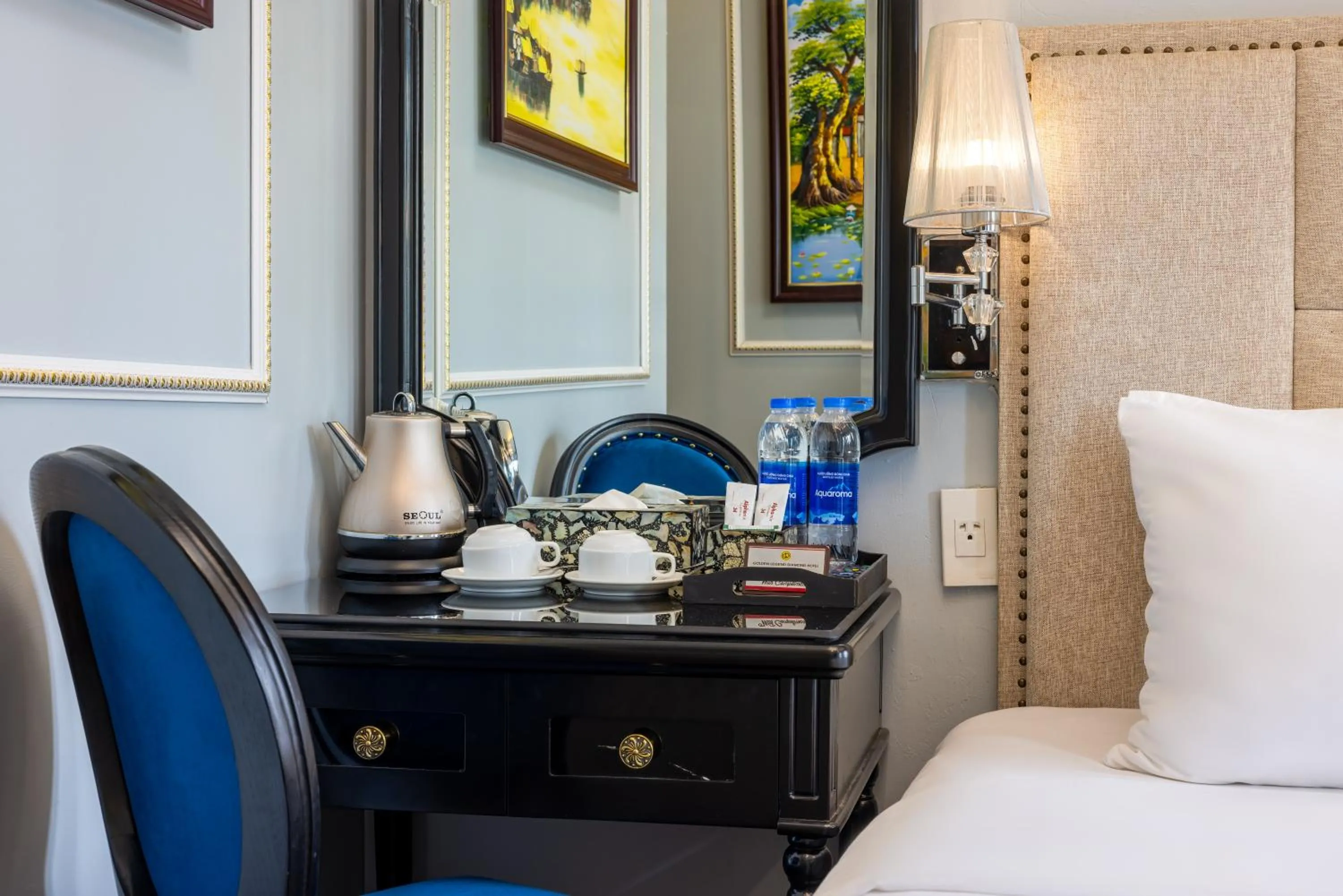 Coffee/tea facilities, Bed in Golden Amour Hotel