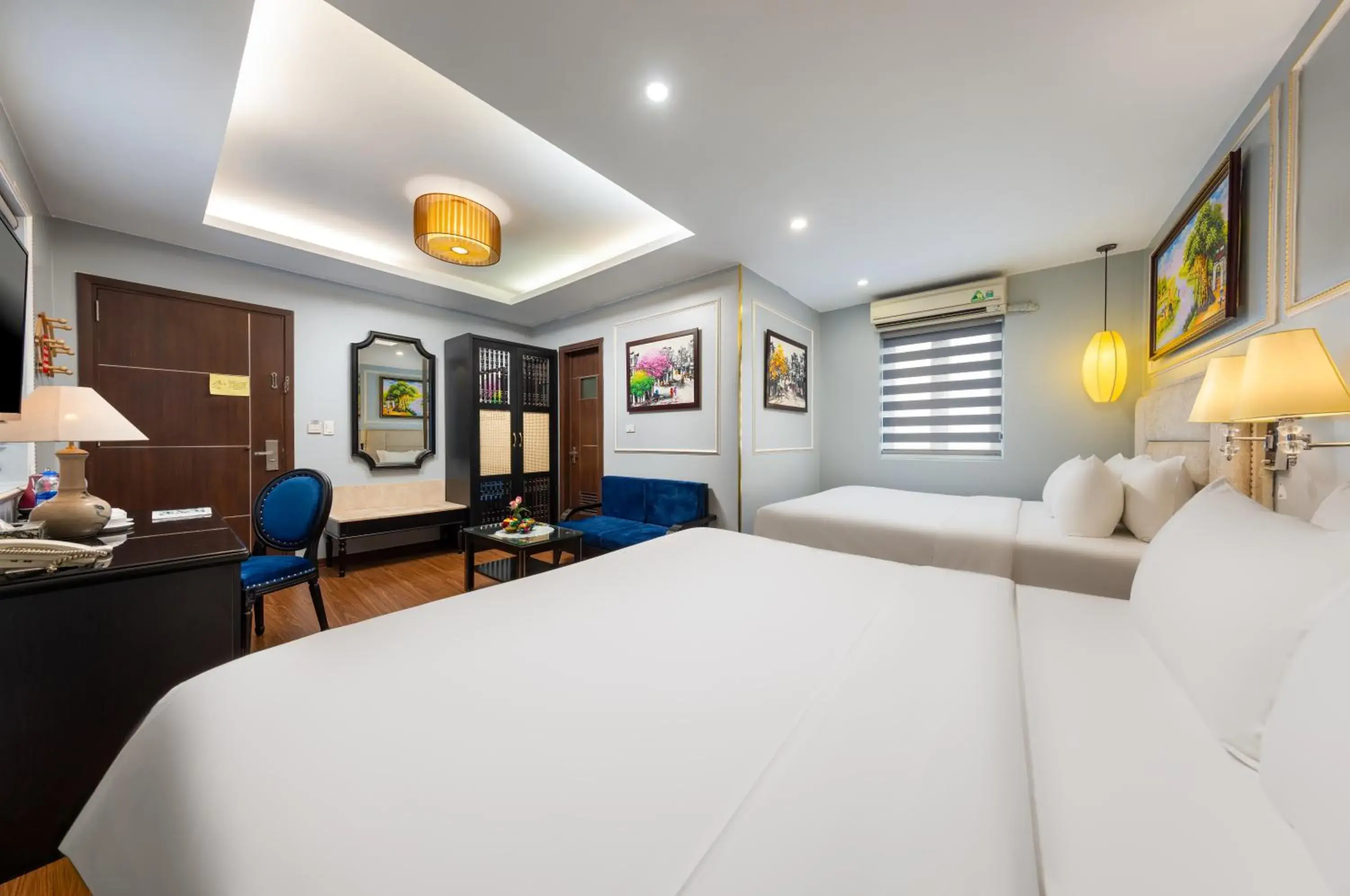 Deluxe Twin Room in Golden Amour Hotel Deluxe Twin Room in Golden Amour Hotel