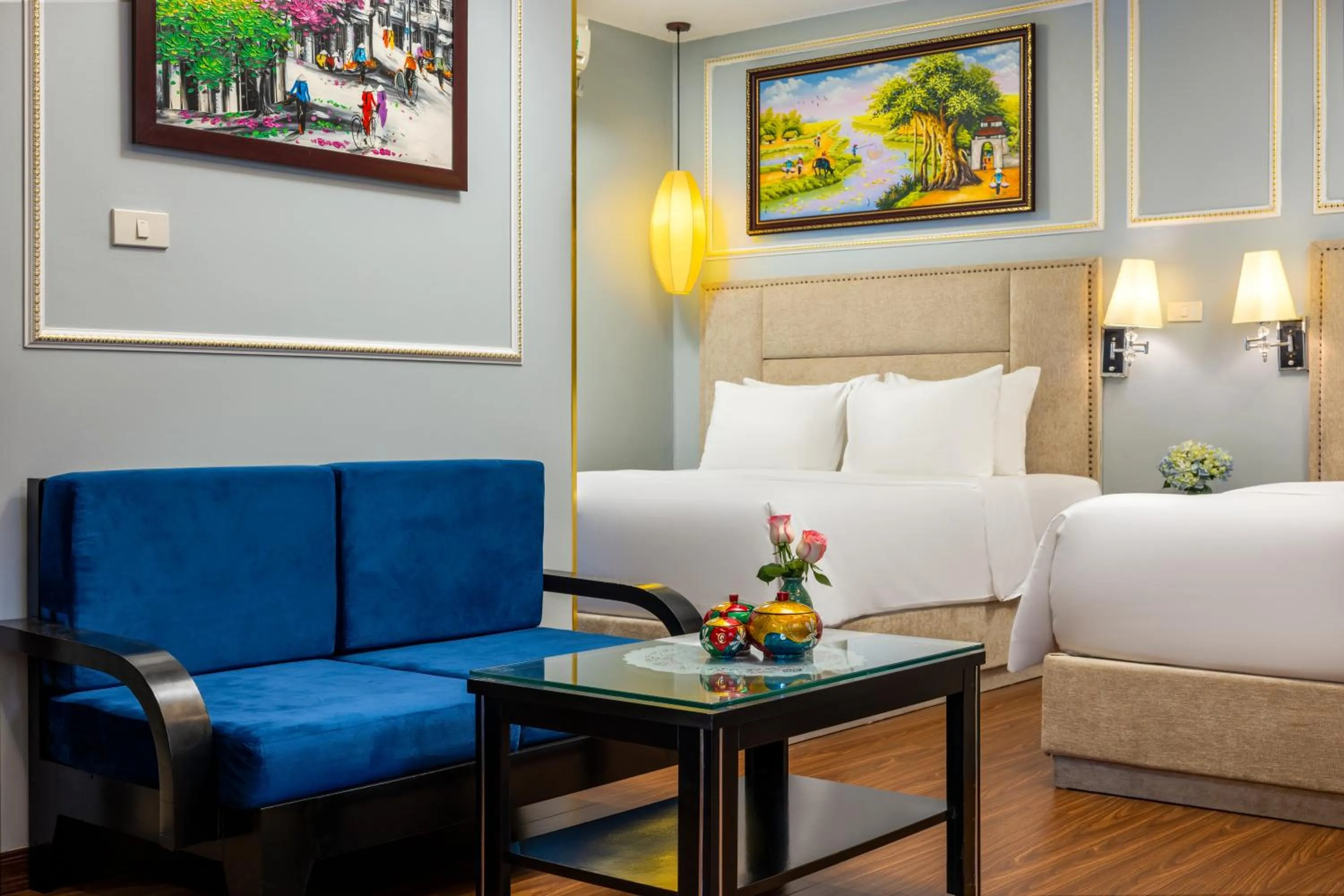 Bedroom, Bed in Golden Amour Hotel