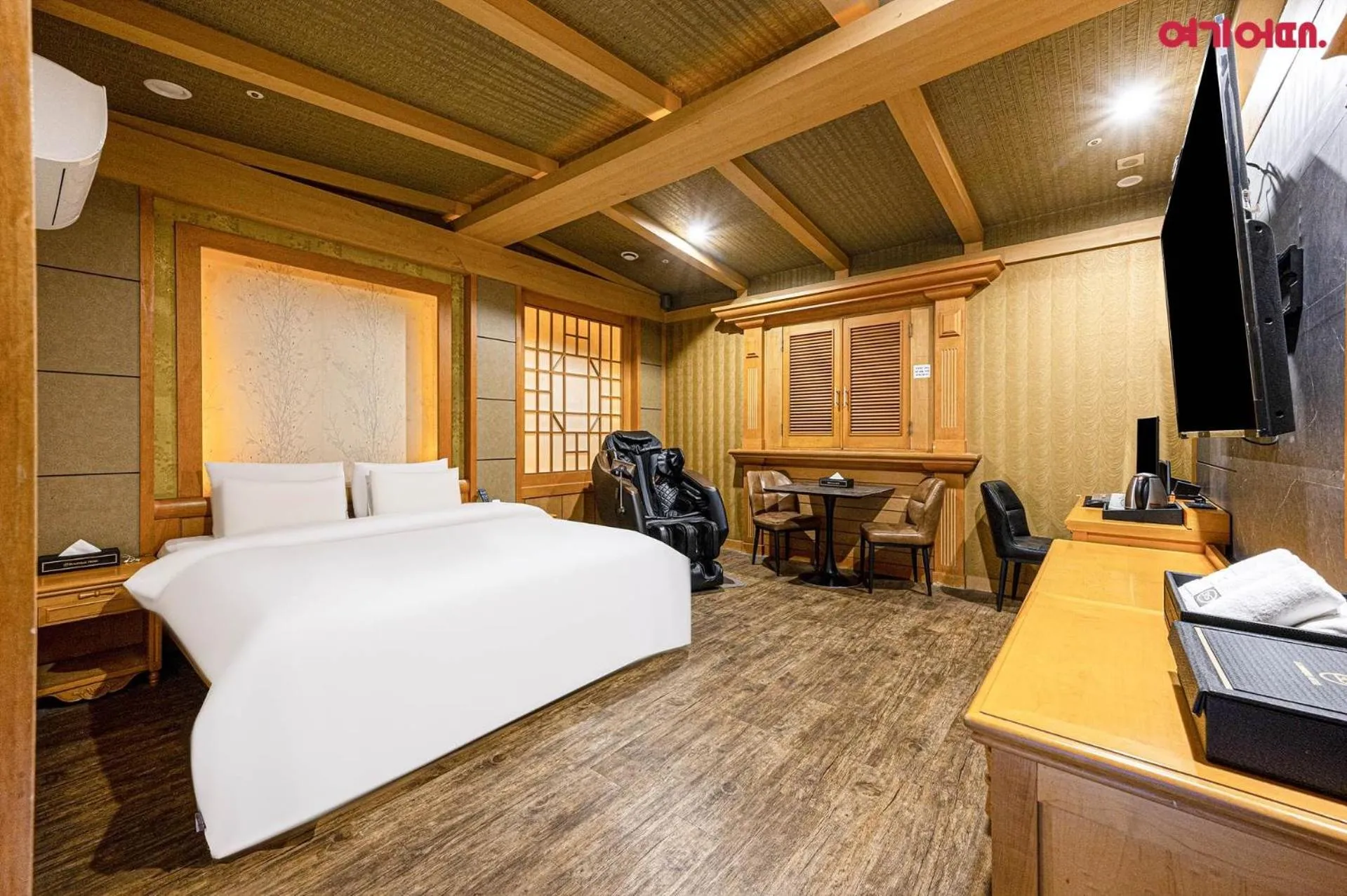 Communal lounge/ TV room, Bed in Doksan 3S Hotel