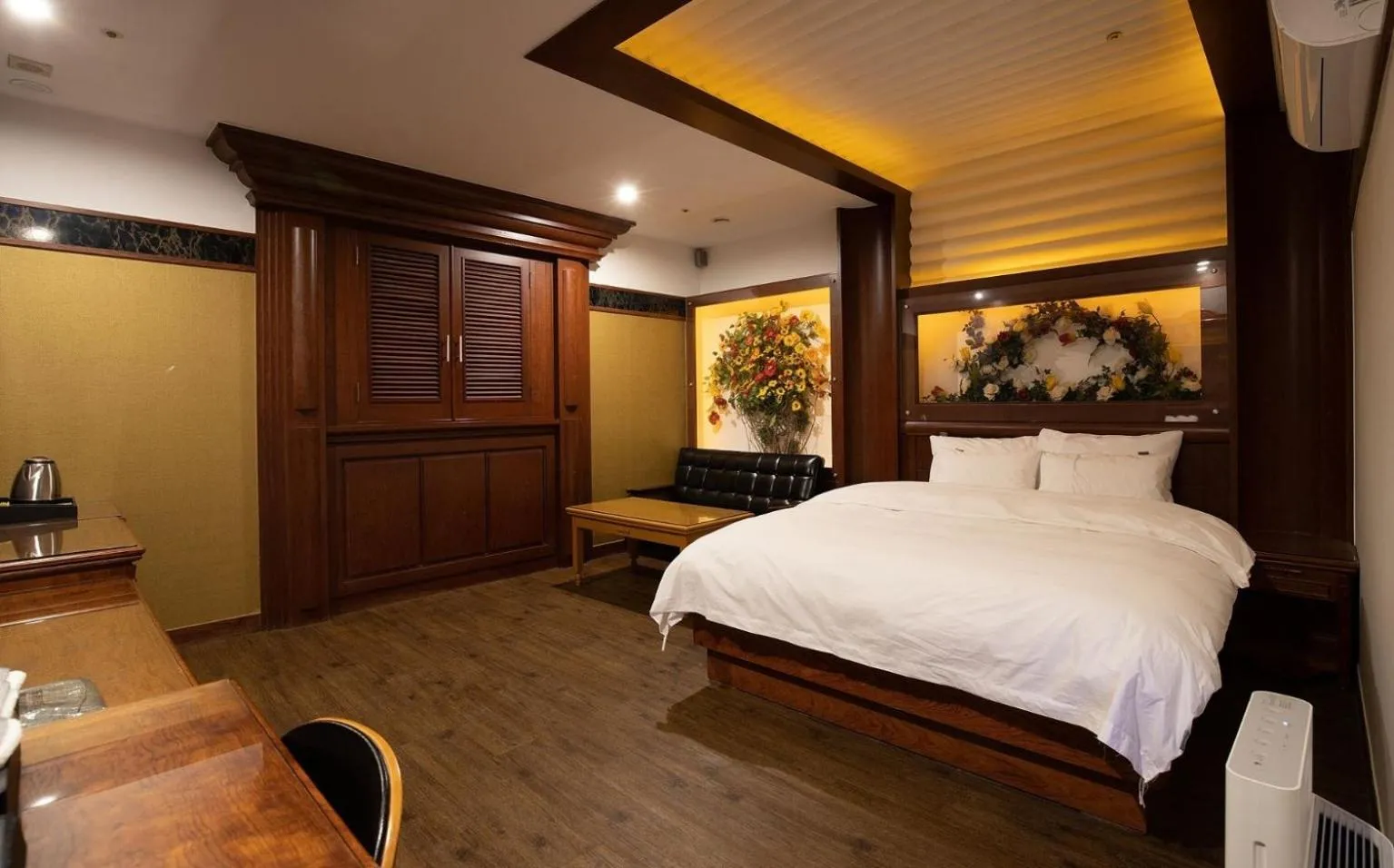 Seating area, Bed in Doksan 3S Hotel