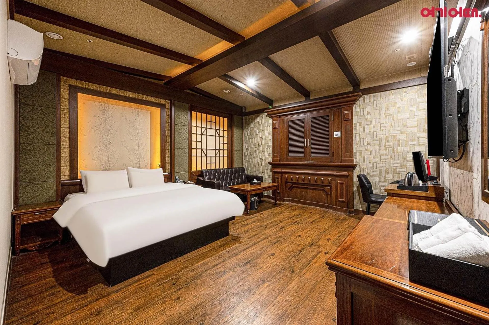 Communal lounge/ TV room, Bed in Doksan 3S Hotel
